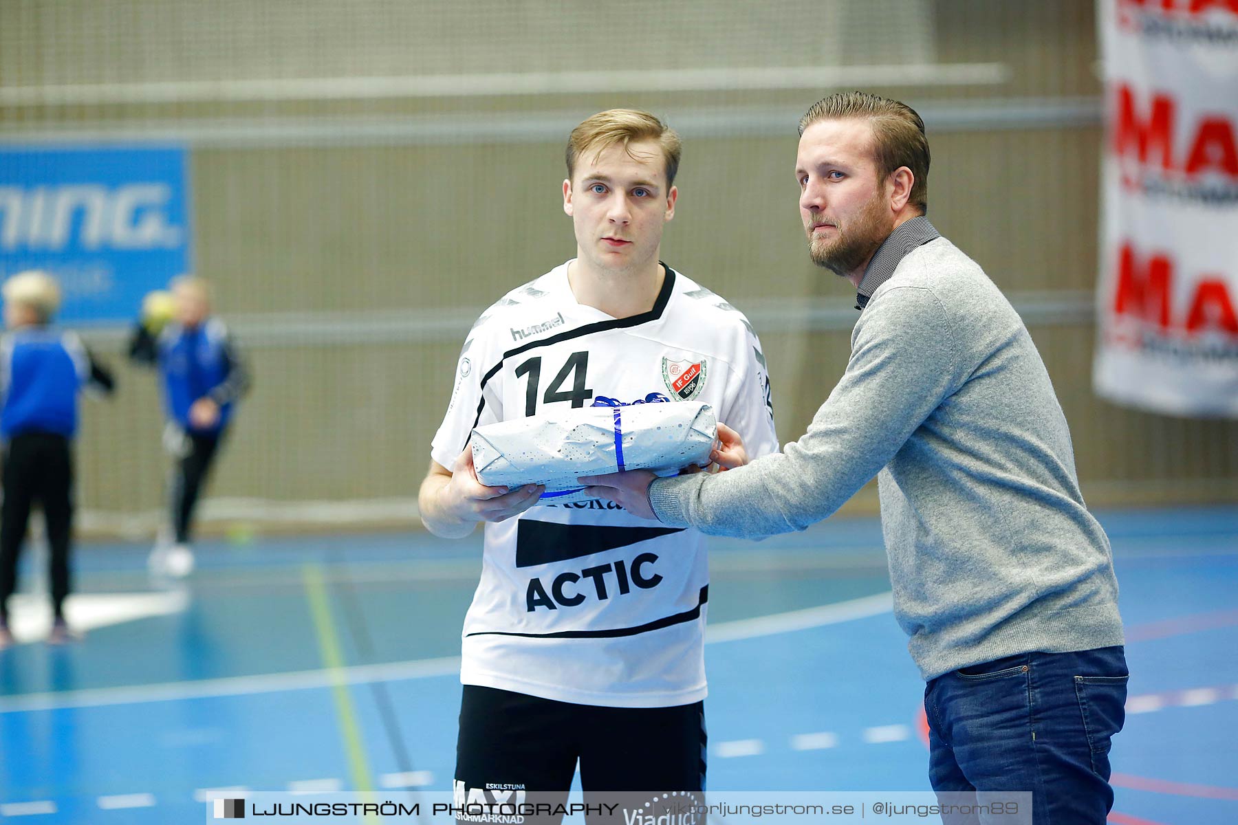 IFK Skövde HK-Eskilstuna Guif 26-25,herr,Arena Skövde,Skövde,Sverige,Handboll,,2015,172331