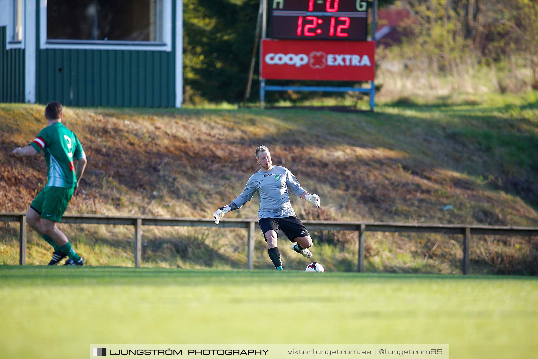 Våmbs IF-Tomtens IF 2-0,herr,Claesborgs IP,Skövde,Sverige,Fotboll,,2016,178617