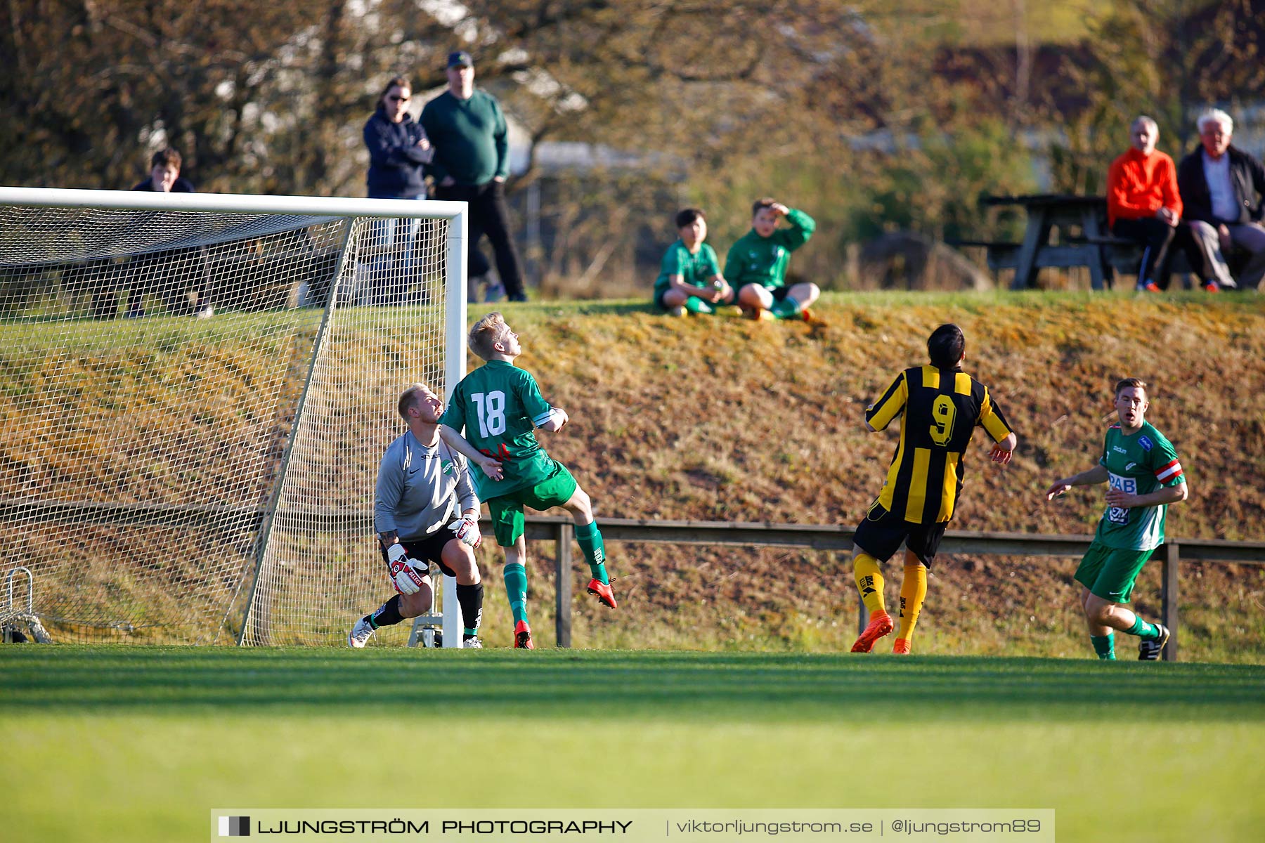 Våmbs IF-Tomtens IF 2-0,herr,Claesborgs IP,Skövde,Sverige,Fotboll,,2016,178717