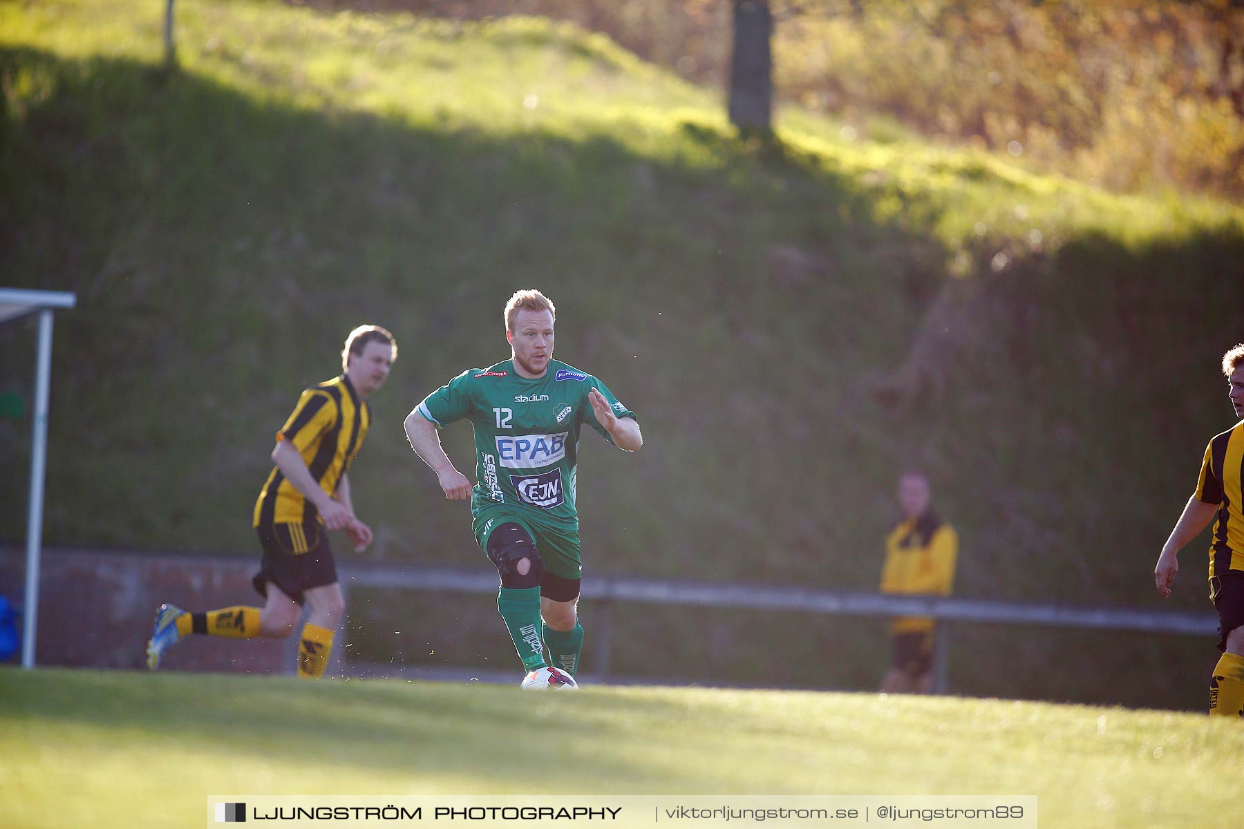 Våmbs IF-Tomtens IF 2-0,herr,Claesborgs IP,Skövde,Sverige,Fotboll,,2016,178754