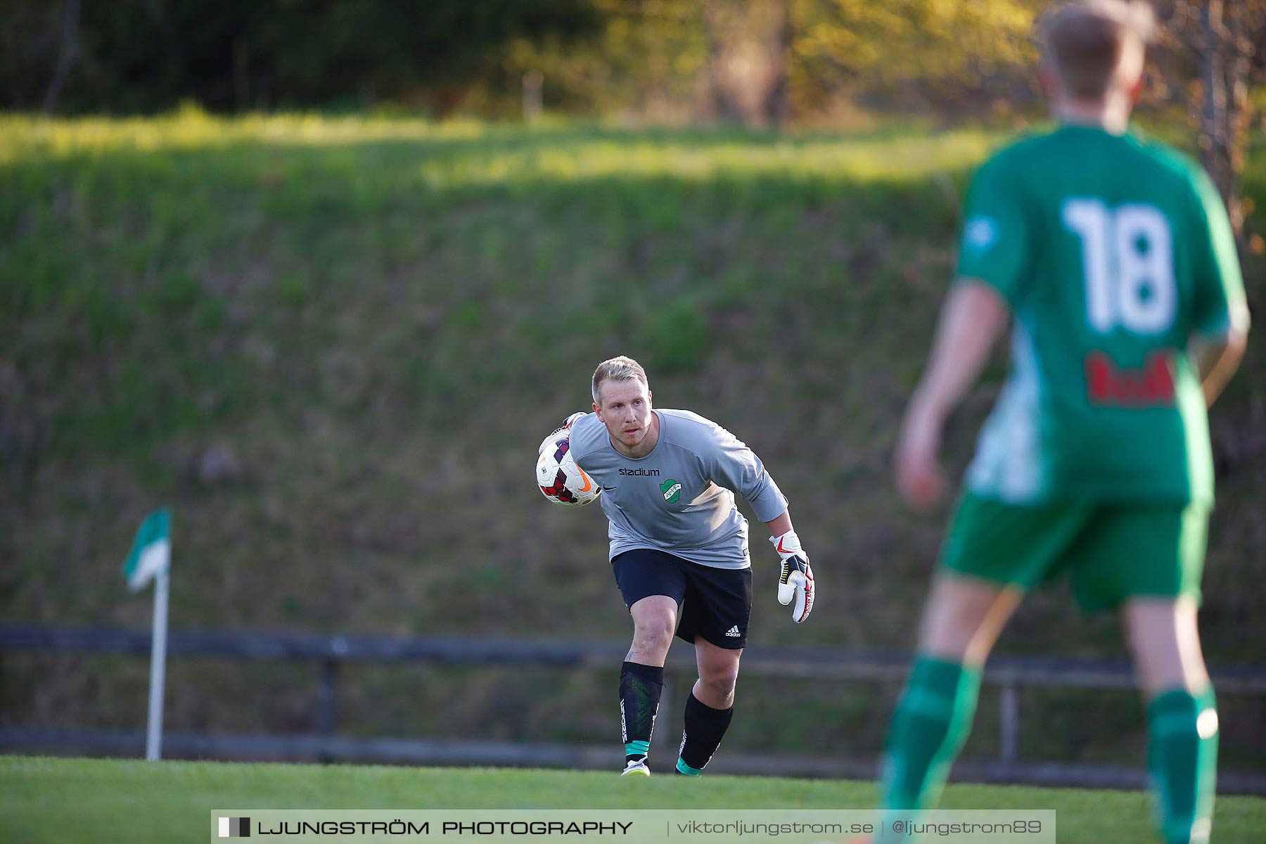 Våmbs IF-Tomtens IF 2-0,herr,Claesborgs IP,Skövde,Sverige,Fotboll,,2016,178852