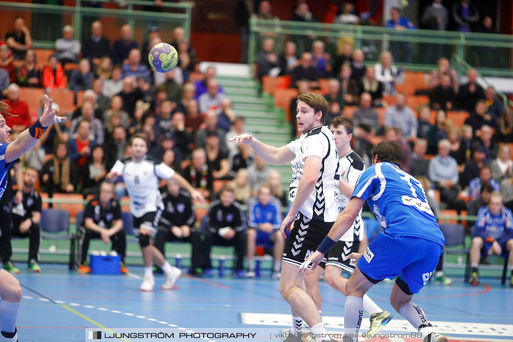 IFK Skövde HK-Eskilstuna Guif 36-25,herr,Arena Skövde,Skövde,Sverige,Handboll,,2016,184017