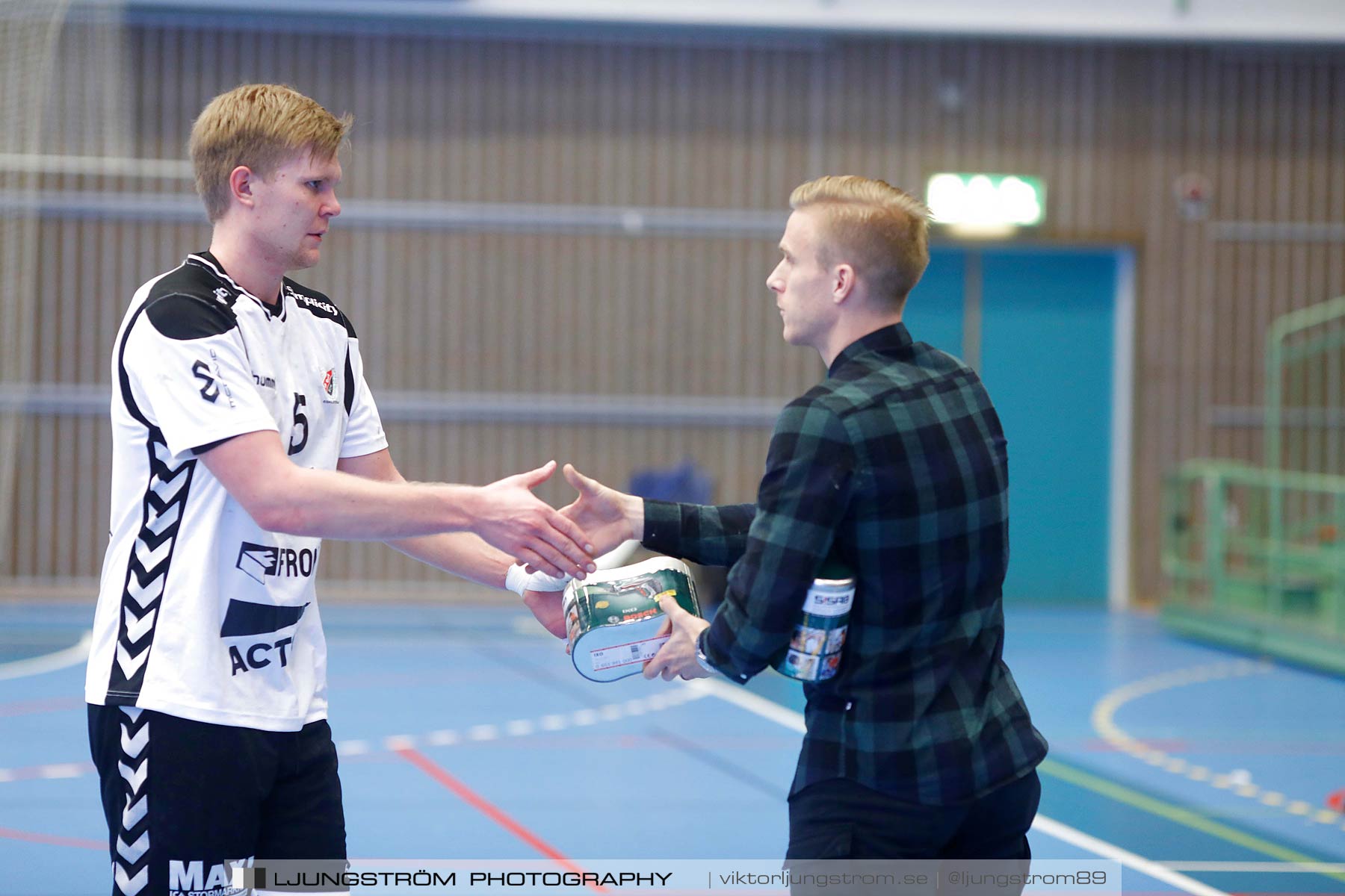 IFK Skövde HK-Eskilstuna Guif 36-25,herr,Arena Skövde,Skövde,Sverige,Handboll,,2016,184267