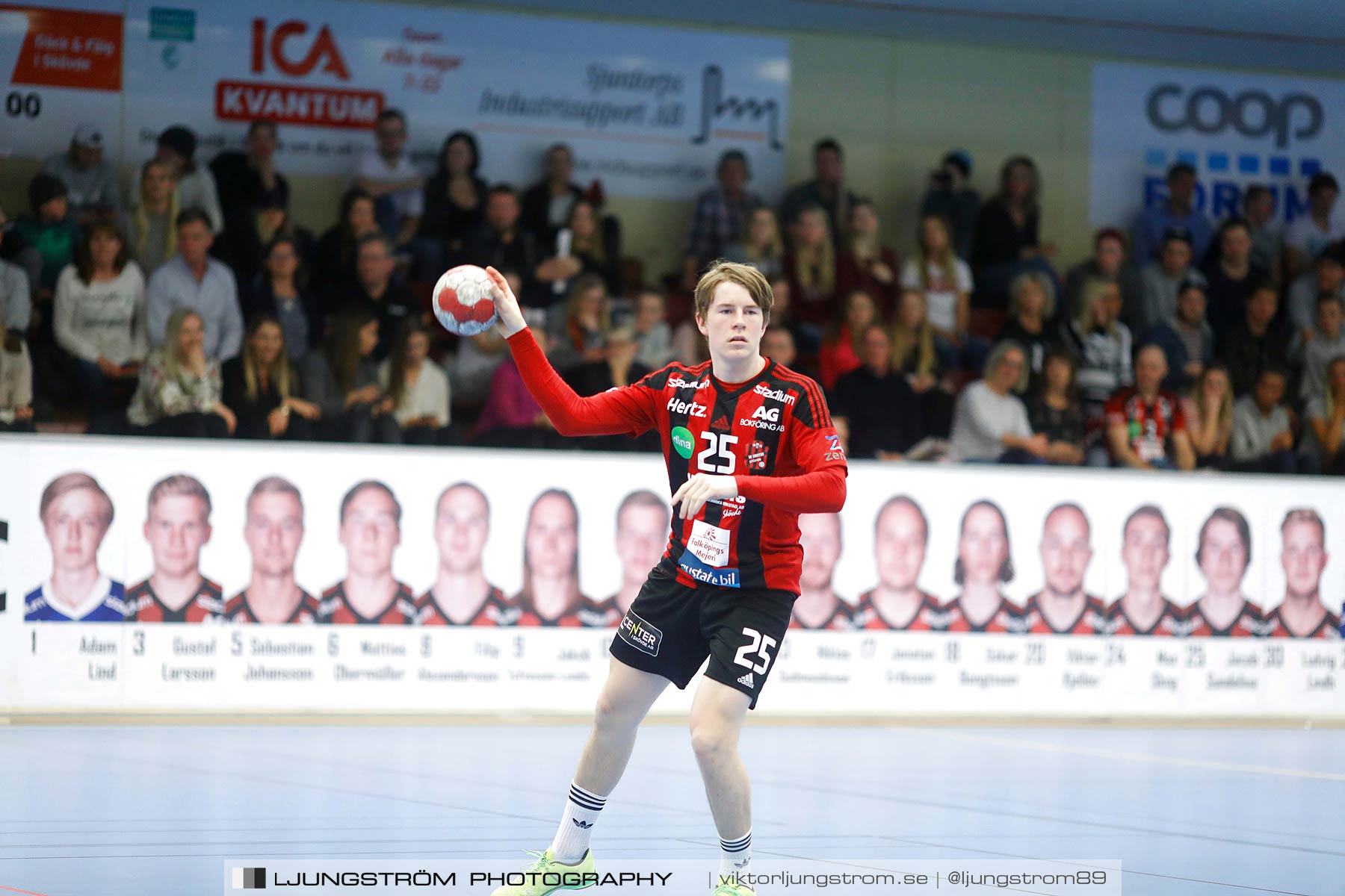 HK Country-Sollentuna HK 31-26,herr,Skövde Idrottshall,Skövde,Sverige,Handboll,,2017,184605