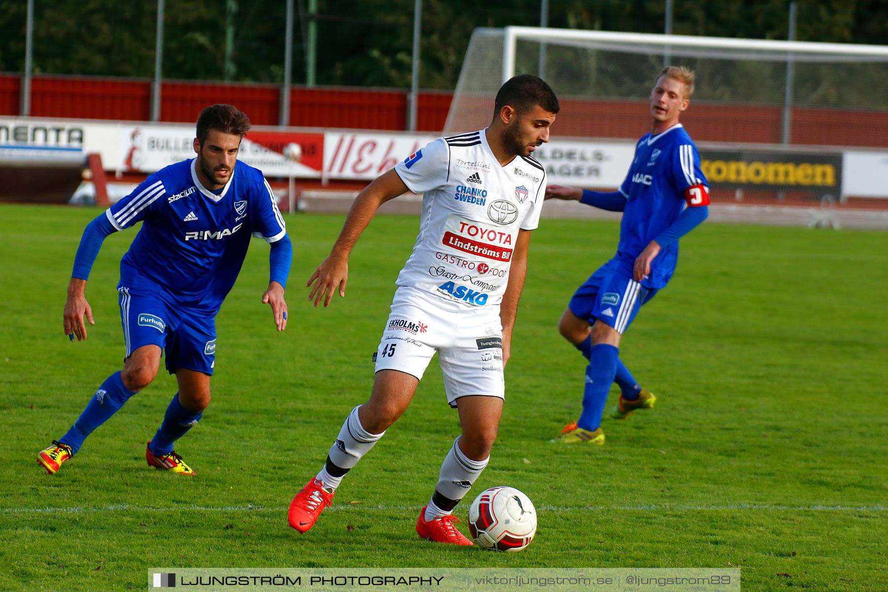 IFK Skövde FK-Assyriska Turabdin IK 1-4,herr,Södermalms IP,Skövde,Sverige,Fotboll,,2014,185203