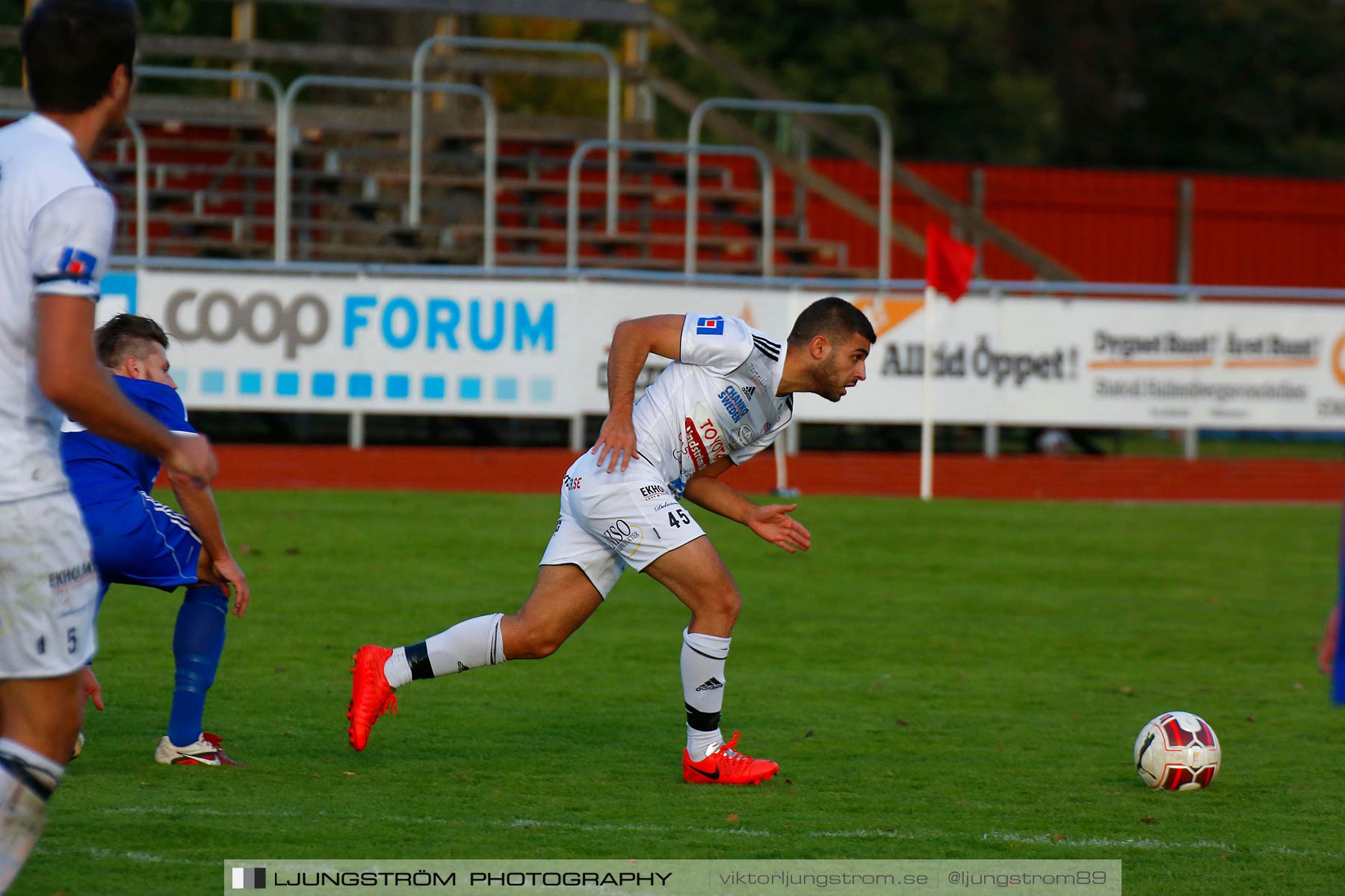 IFK Skövde FK-Assyriska Turabdin IK 1-4,herr,Södermalms IP,Skövde,Sverige,Fotboll,,2014,185223