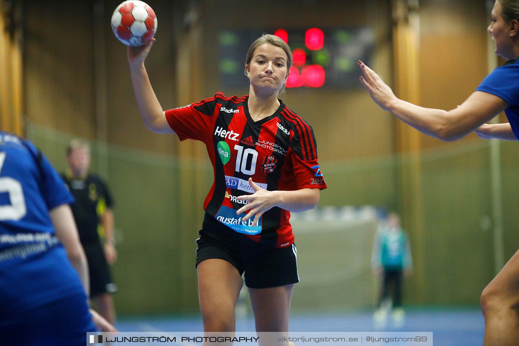 HK Country-HK Brukspôjkera 18-21,dam,Arena Skövde,Skövde,Sverige,Handboll,,2017,186100