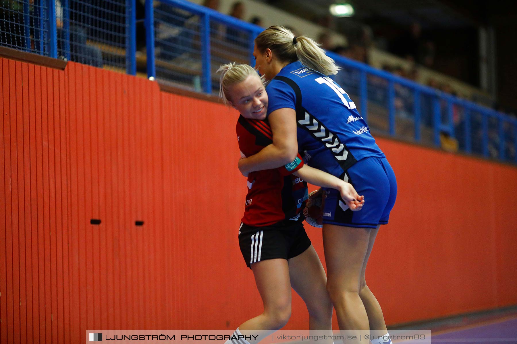 HK Country-HK Brukspôjkera 18-21,dam,Arena Skövde,Skövde,Sverige,Handboll,,2017,186111