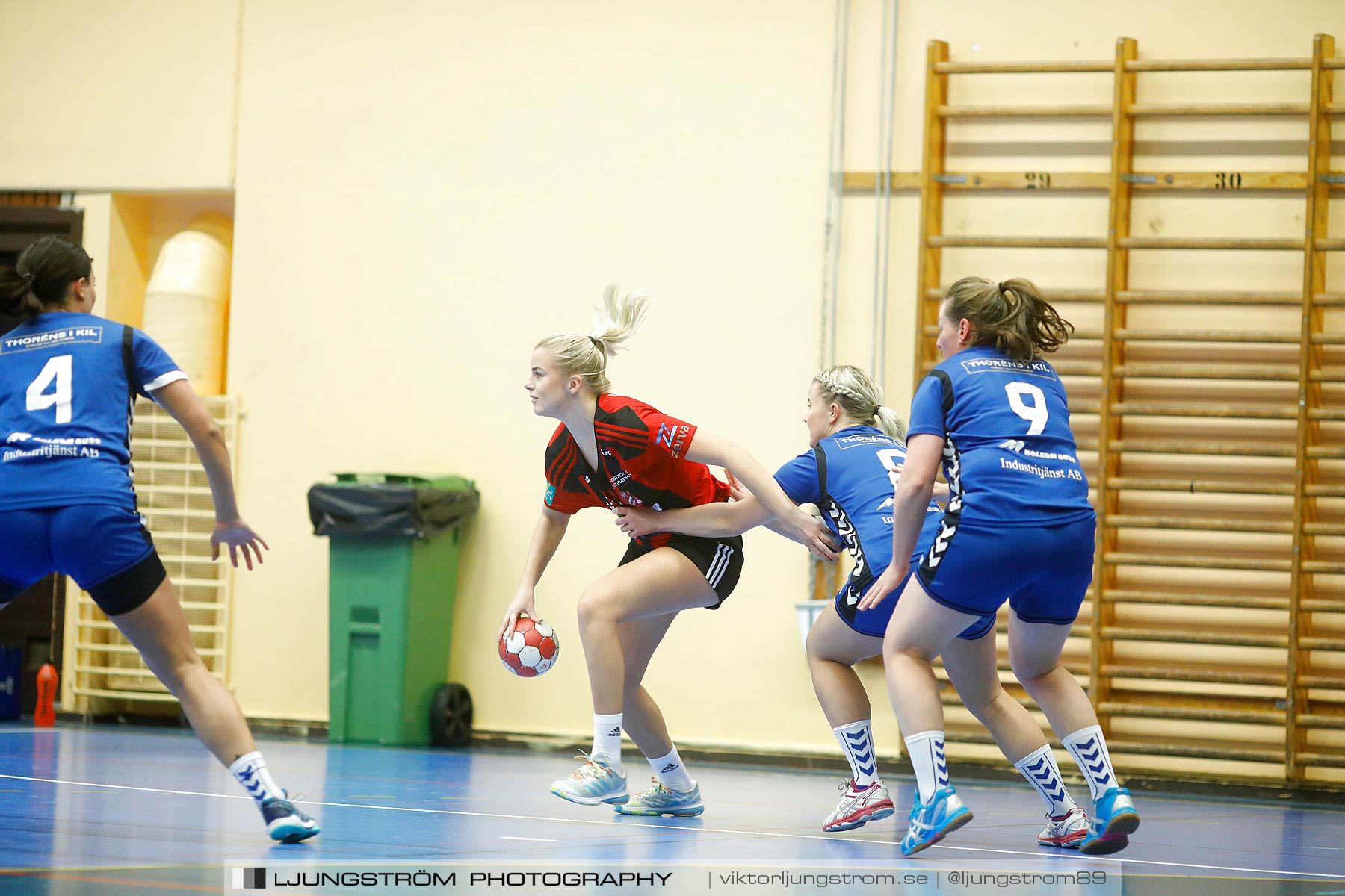 HK Country-HK Brukspôjkera 18-21,dam,Arena Skövde,Skövde,Sverige,Handboll,,2017,186119