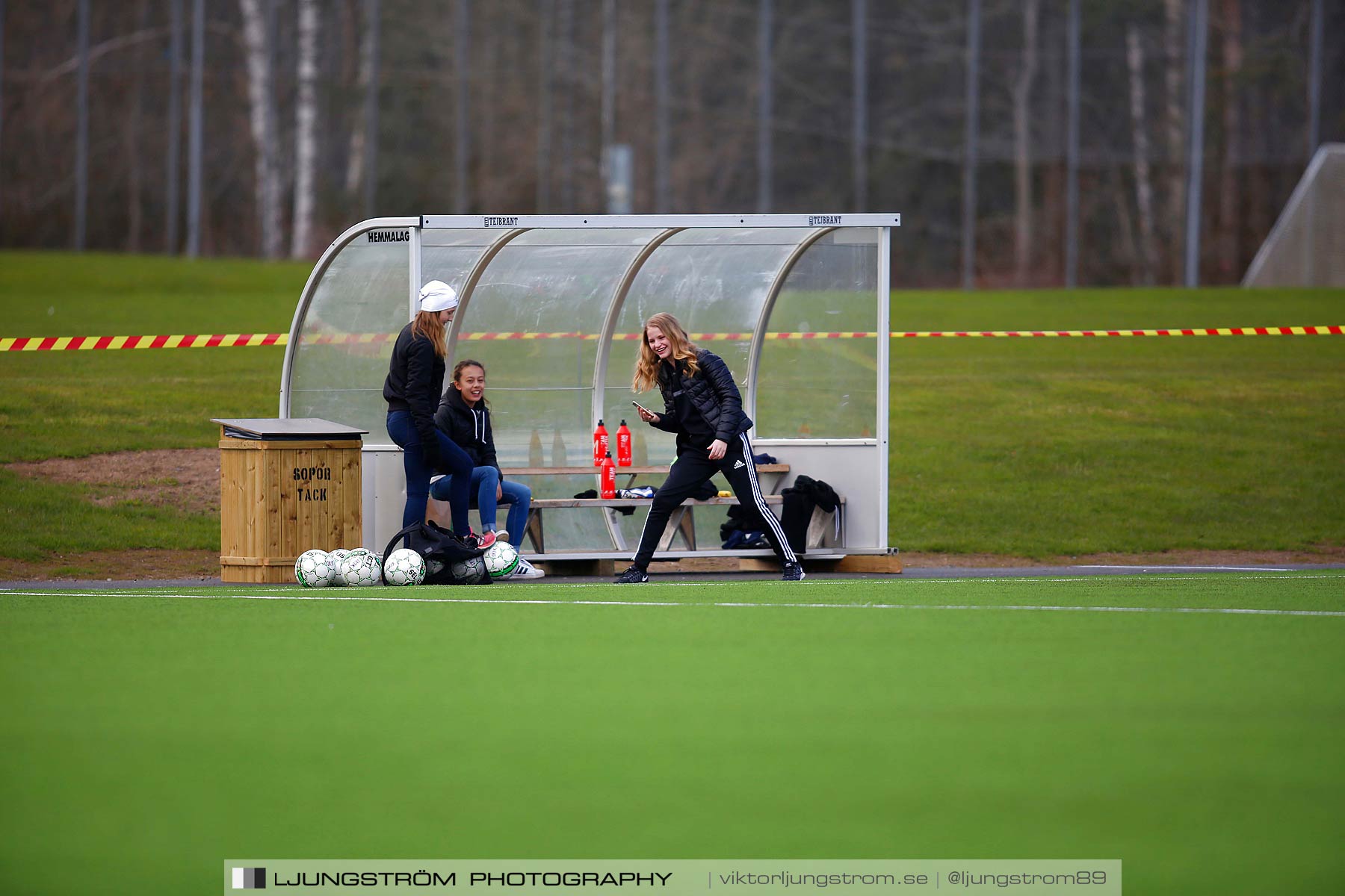 Skövde KIK-IK Rössö Uddevalla 0-5,dam,Lillegårdens IP,Skövde,Sverige,Fotboll,,2016,186232