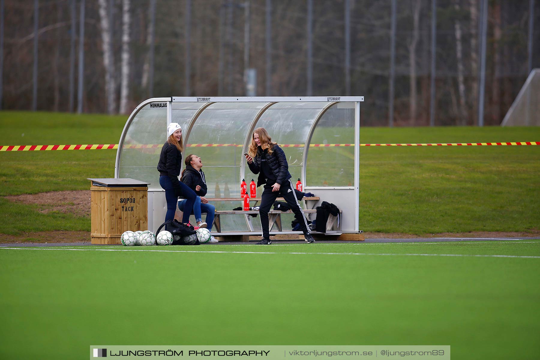 Skövde KIK-IK Rössö Uddevalla 0-5,dam,Lillegårdens IP,Skövde,Sverige,Fotboll,,2016,186233