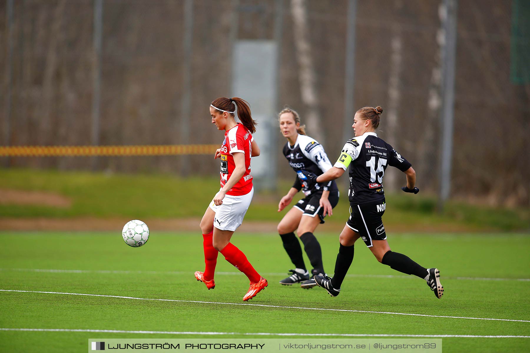 Skövde KIK-IK Rössö Uddevalla 0-5,dam,Lillegårdens IP,Skövde,Sverige,Fotboll,,2016,186268