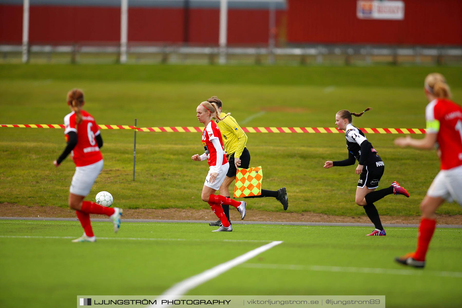 Skövde KIK-IK Rössö Uddevalla 0-5,dam,Lillegårdens IP,Skövde,Sverige,Fotboll,,2016,186273