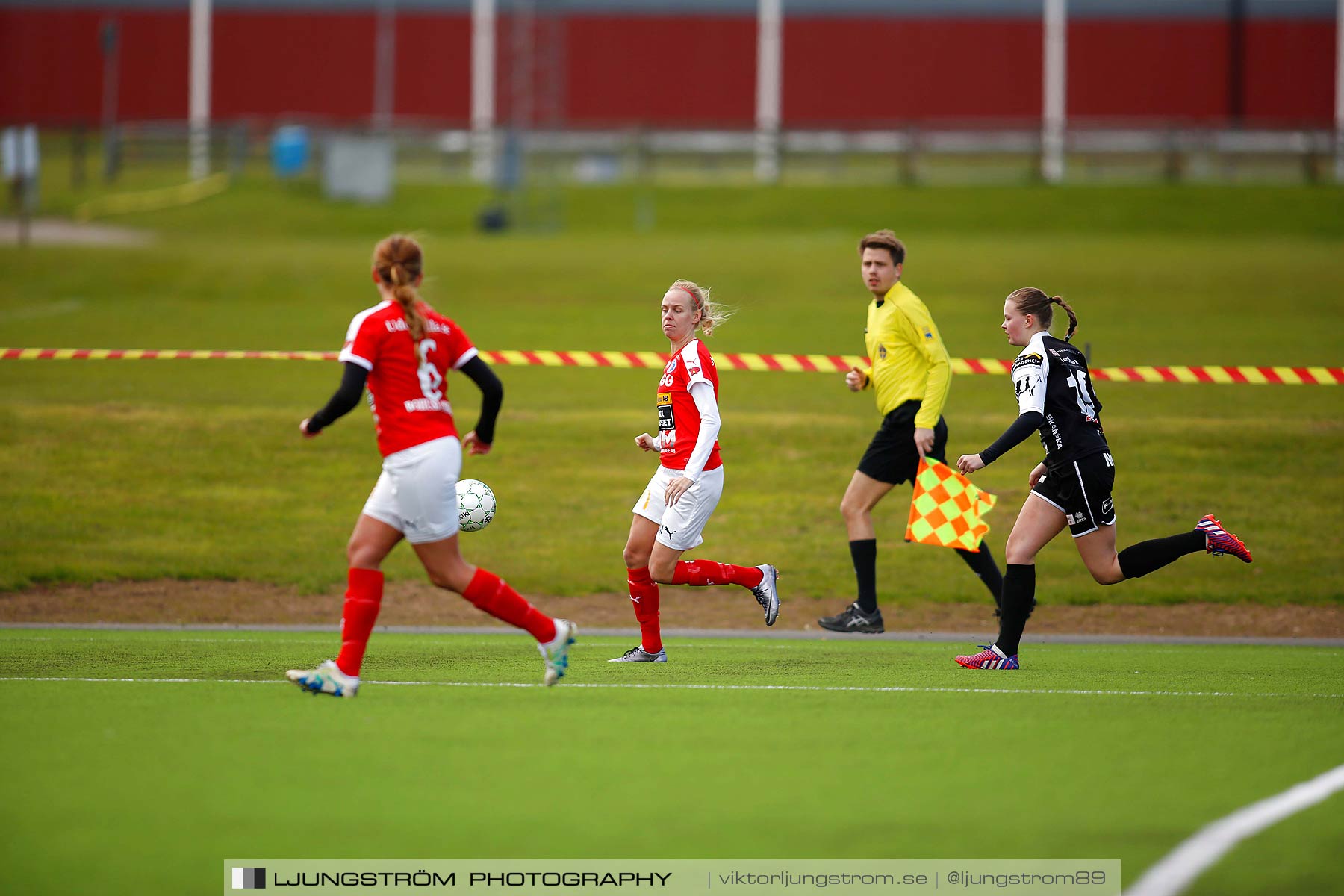 Skövde KIK-IK Rössö Uddevalla 0-5,dam,Lillegårdens IP,Skövde,Sverige,Fotboll,,2016,186274