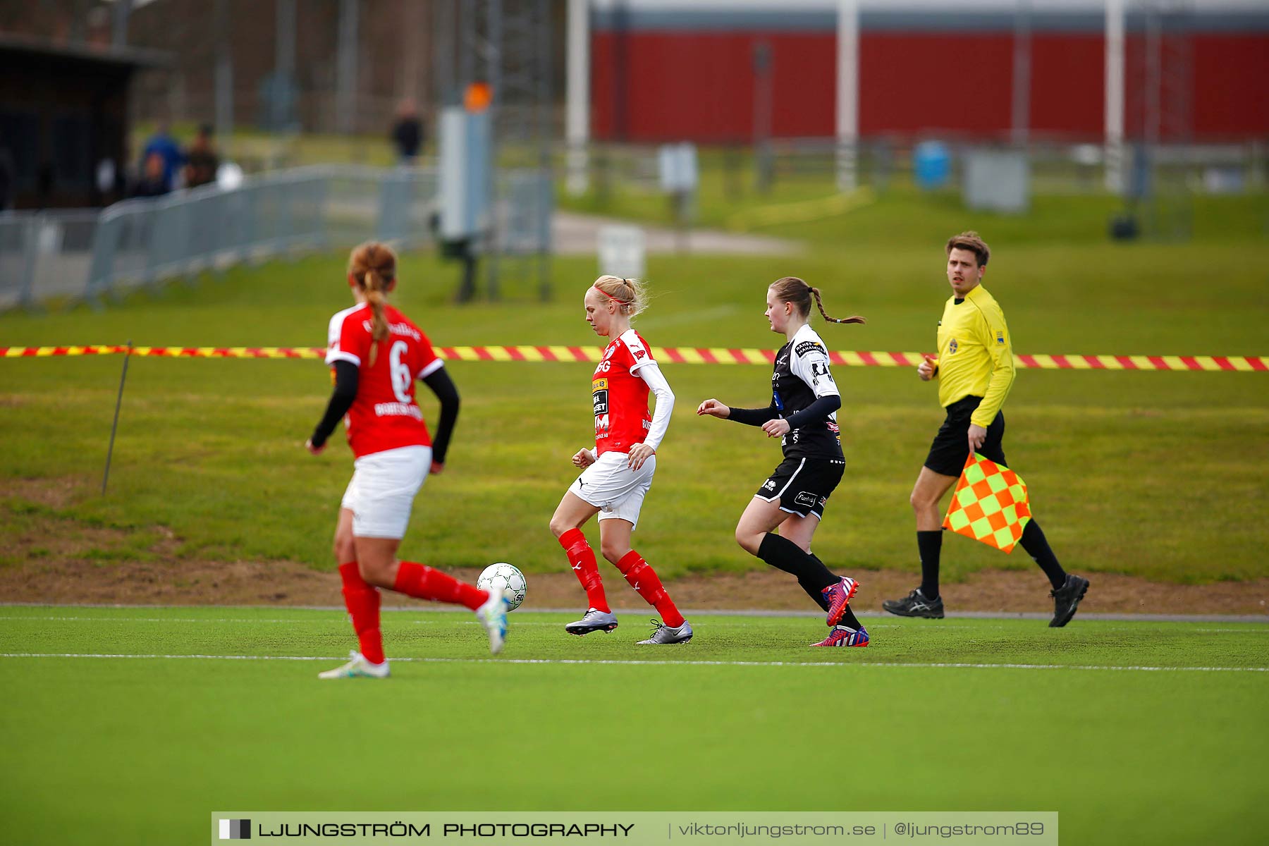 Skövde KIK-IK Rössö Uddevalla 0-5,dam,Lillegårdens IP,Skövde,Sverige,Fotboll,,2016,186278