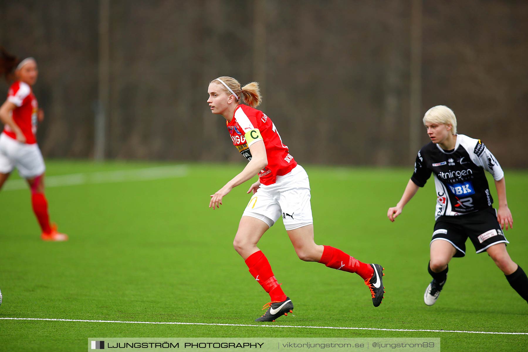 Skövde KIK-IK Rössö Uddevalla 0-5,dam,Lillegårdens IP,Skövde,Sverige,Fotboll,,2016,186304