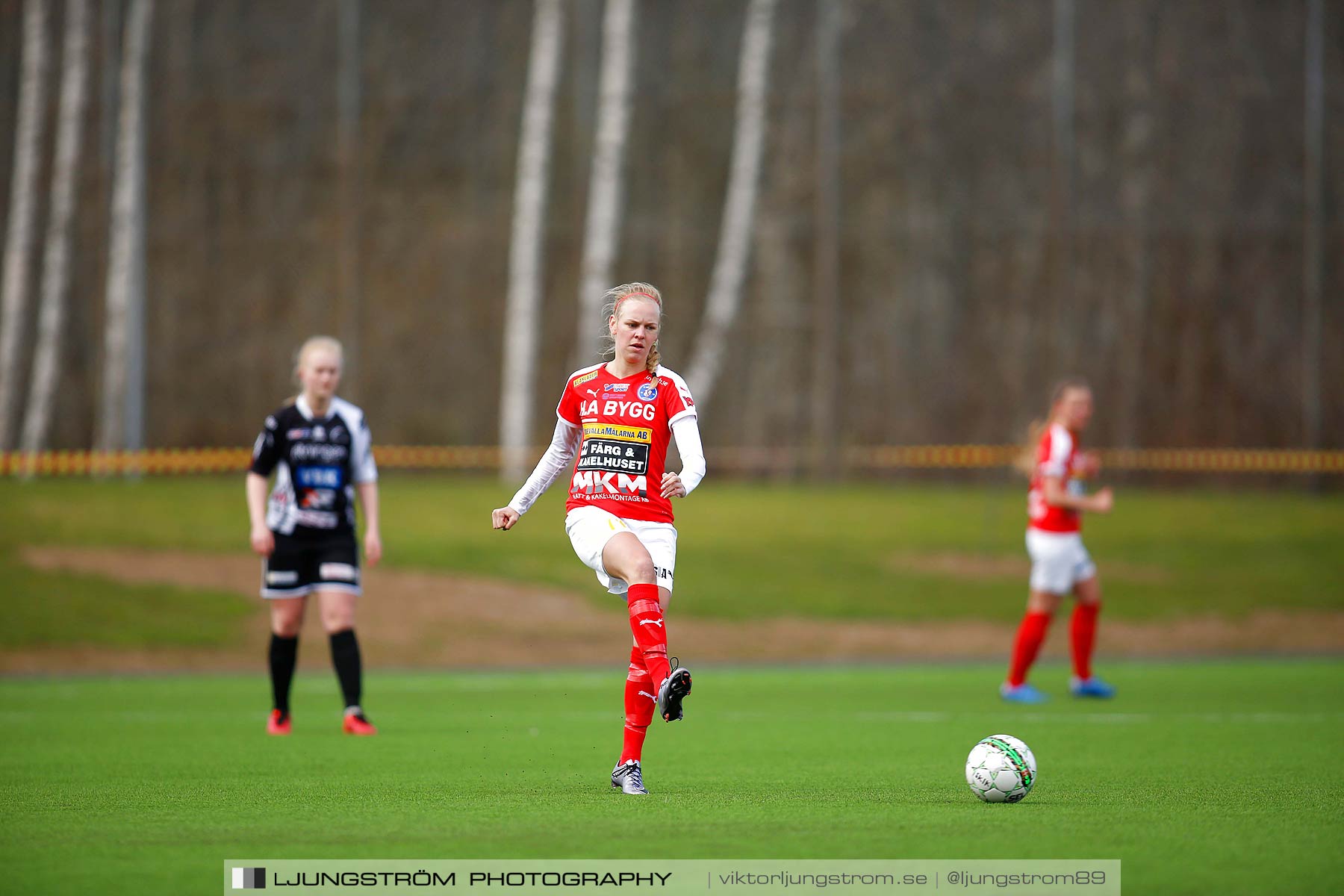 Skövde KIK-IK Rössö Uddevalla 0-5,dam,Lillegårdens IP,Skövde,Sverige,Fotboll,,2016,186325