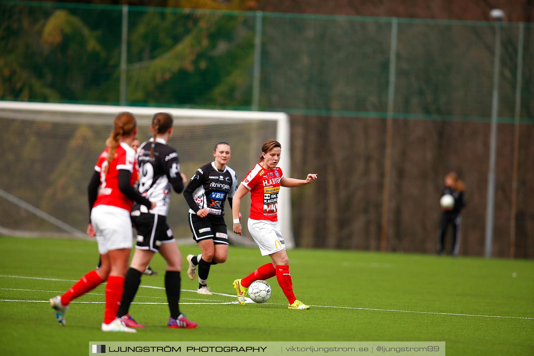 Skövde KIK-IK Rössö Uddevalla 0-5,dam,Lillegårdens IP,Skövde,Sverige,Fotboll,,2016,186331