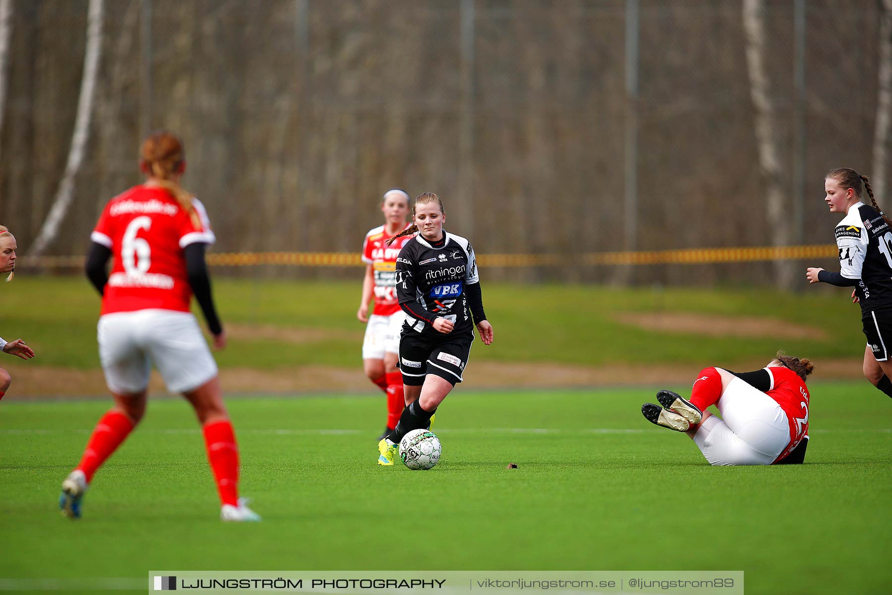 Skövde KIK-IK Rössö Uddevalla 0-5,dam,Lillegårdens IP,Skövde,Sverige,Fotboll,,2016,186343