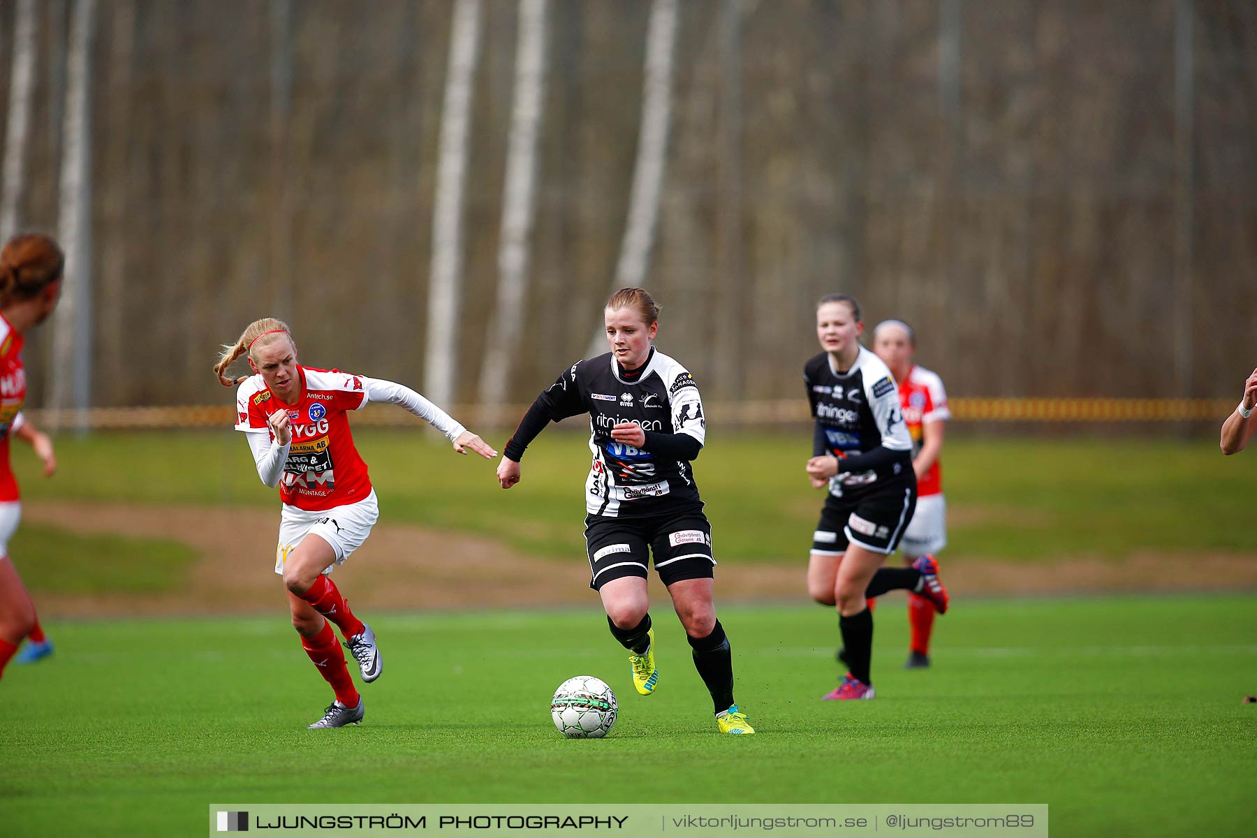 Skövde KIK-IK Rössö Uddevalla 0-5,dam,Lillegårdens IP,Skövde,Sverige,Fotboll,,2016,186347