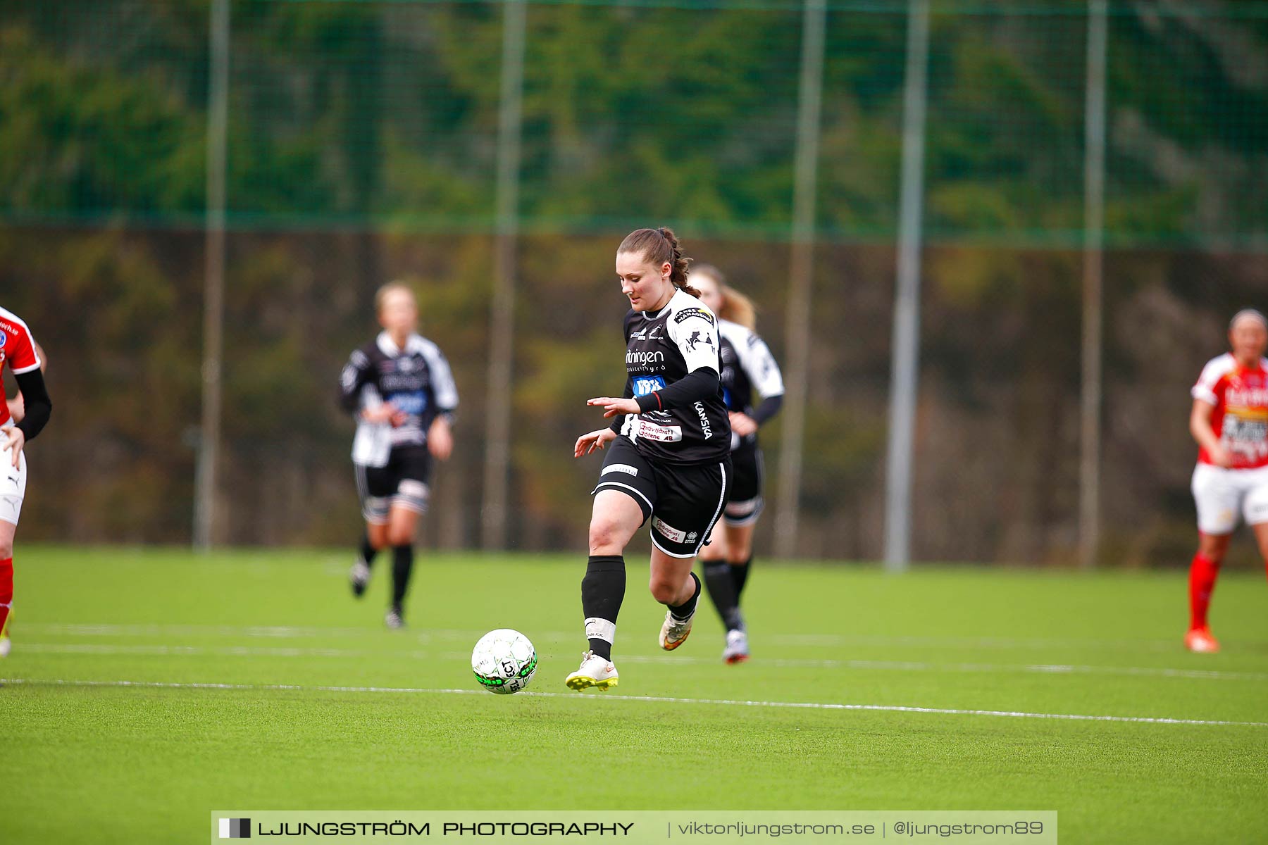 Skövde KIK-IK Rössö Uddevalla 0-5,dam,Lillegårdens IP,Skövde,Sverige,Fotboll,,2016,186386