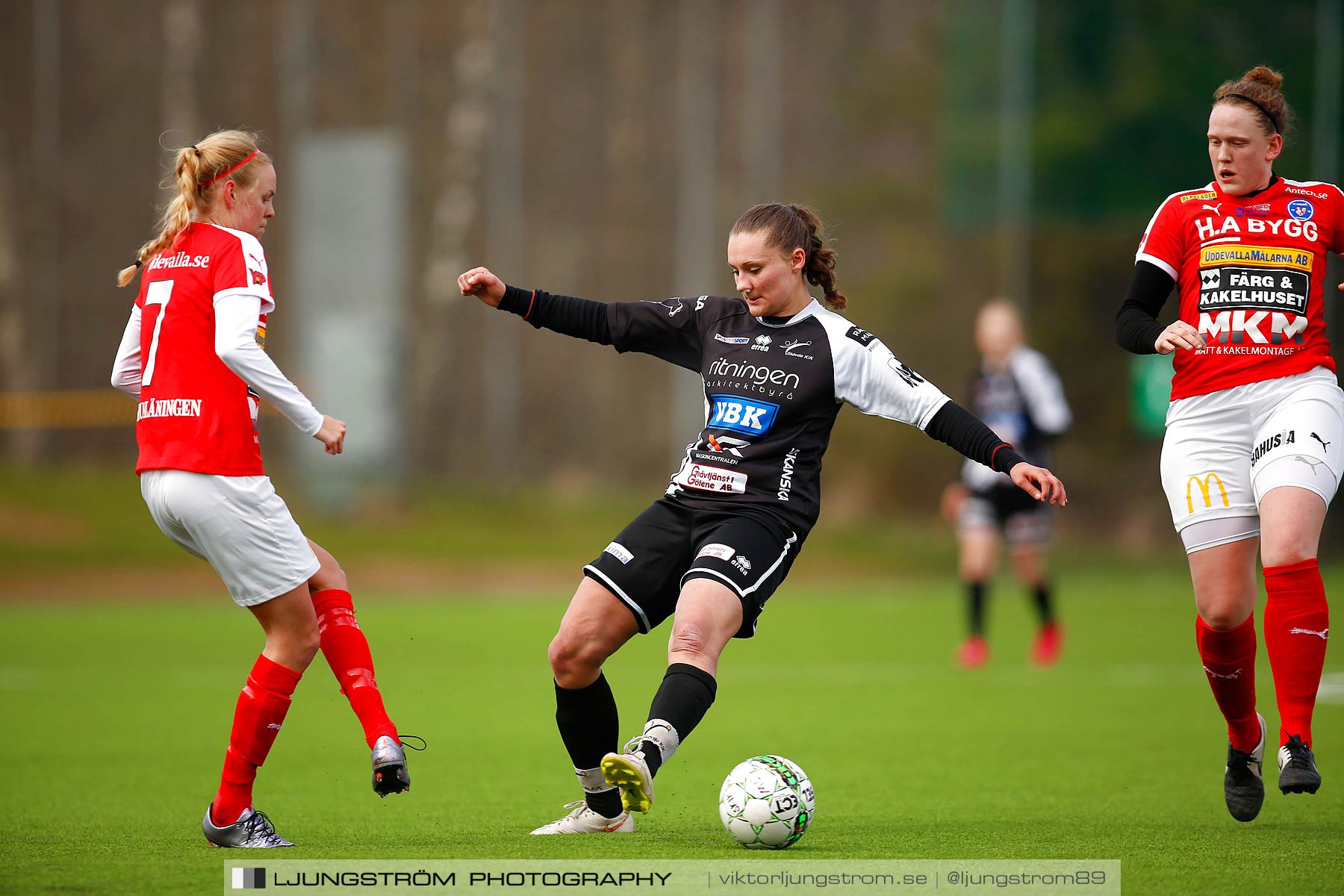 Skövde KIK-IK Rössö Uddevalla 0-5,dam,Lillegårdens IP,Skövde,Sverige,Fotboll,,2016,186391