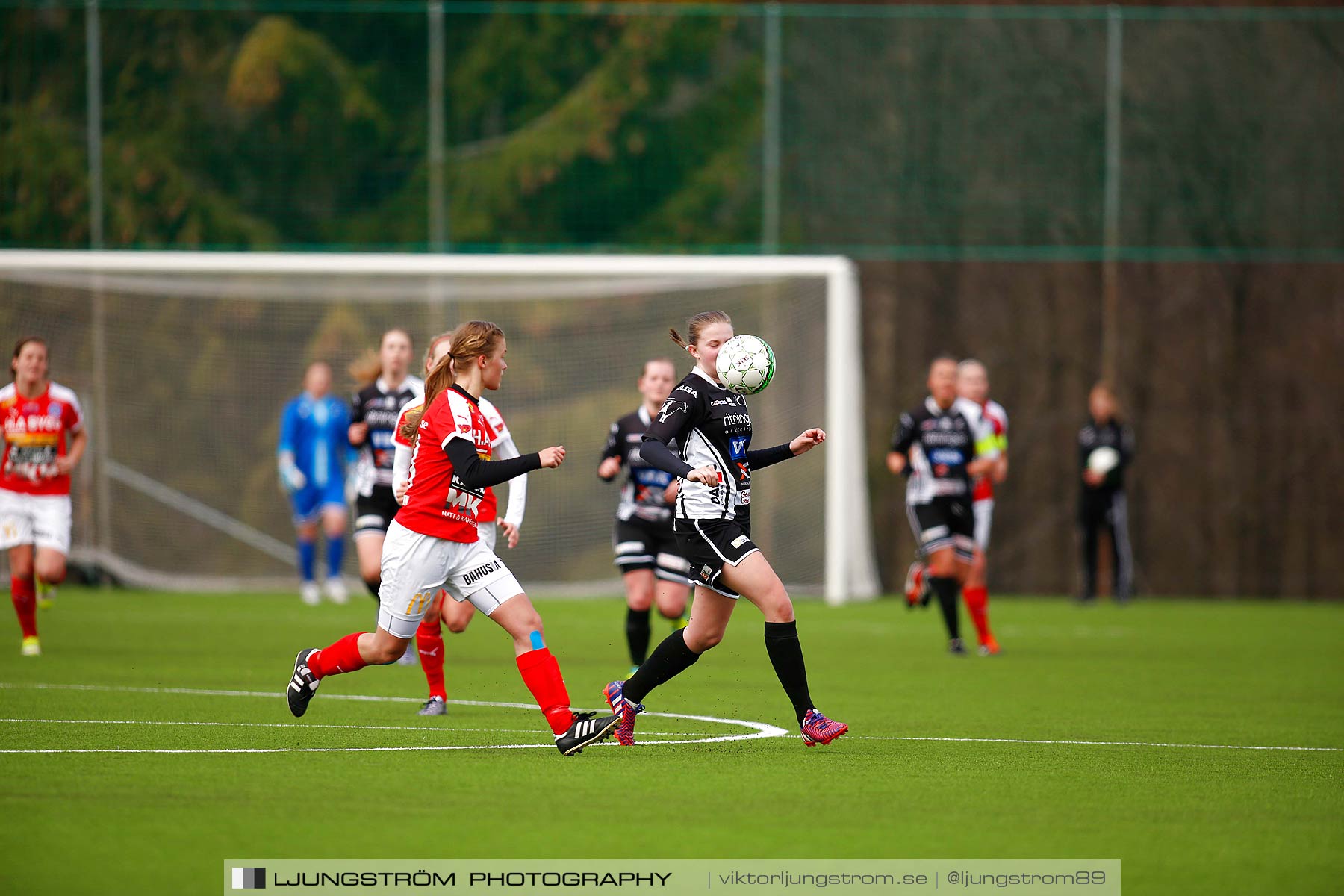 Skövde KIK-IK Rössö Uddevalla 0-5,dam,Lillegårdens IP,Skövde,Sverige,Fotboll,,2016,186402