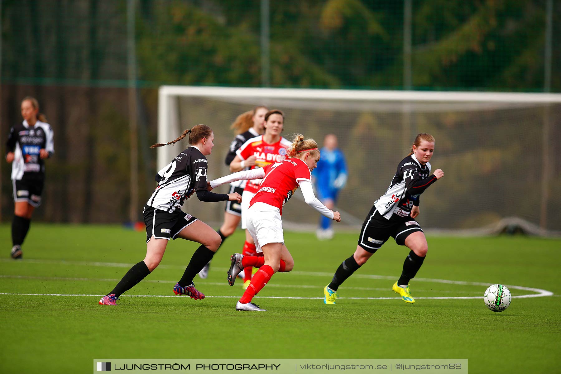 Skövde KIK-IK Rössö Uddevalla 0-5,dam,Lillegårdens IP,Skövde,Sverige,Fotboll,,2016,186424