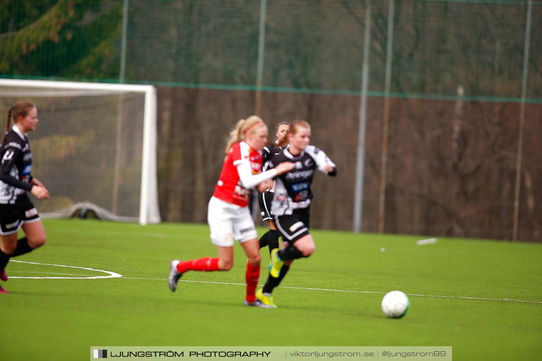 Skövde KIK-IK Rössö Uddevalla 0-5,dam,Lillegårdens IP,Skövde,Sverige,Fotboll,,2016,186426