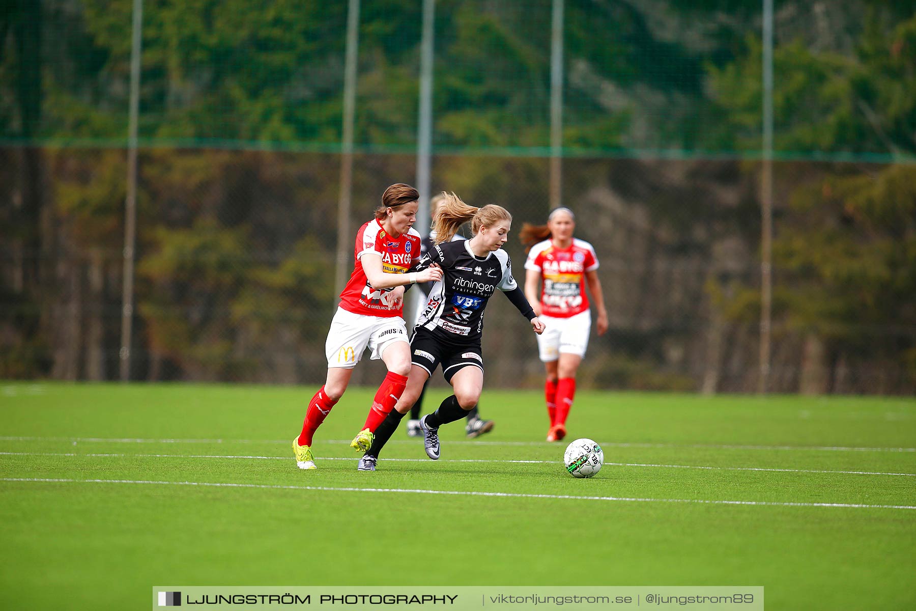 Skövde KIK-IK Rössö Uddevalla 0-5,dam,Lillegårdens IP,Skövde,Sverige,Fotboll,,2016,186455