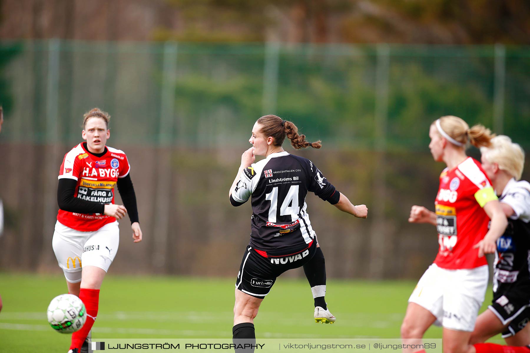 Skövde KIK-IK Rössö Uddevalla 0-5,dam,Lillegårdens IP,Skövde,Sverige,Fotboll,,2016,186519