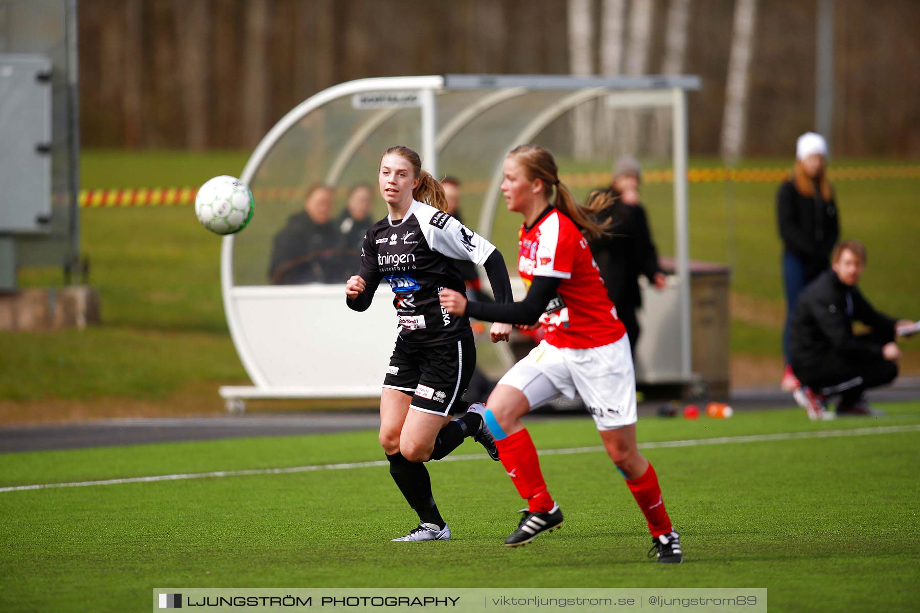 Skövde KIK-IK Rössö Uddevalla 0-5,dam,Lillegårdens IP,Skövde,Sverige,Fotboll,,2016,186564