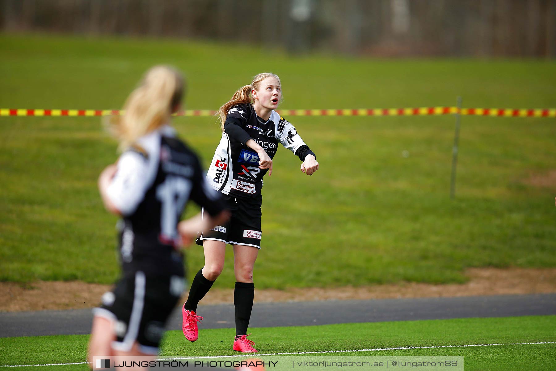 Skövde KIK-IK Rössö Uddevalla 0-5,dam,Lillegårdens IP,Skövde,Sverige,Fotboll,,2016,186574