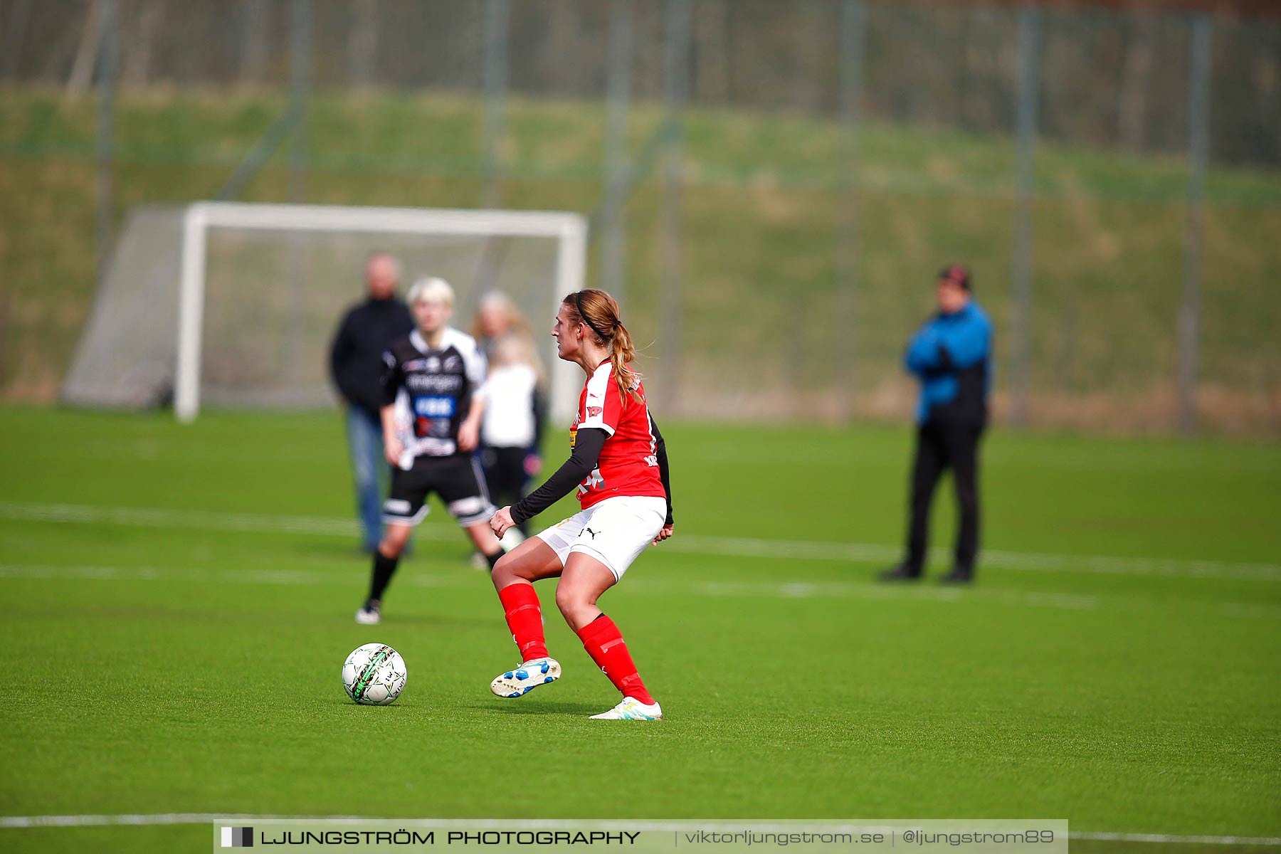 Skövde KIK-IK Rössö Uddevalla 0-5,dam,Lillegårdens IP,Skövde,Sverige,Fotboll,,2016,186647