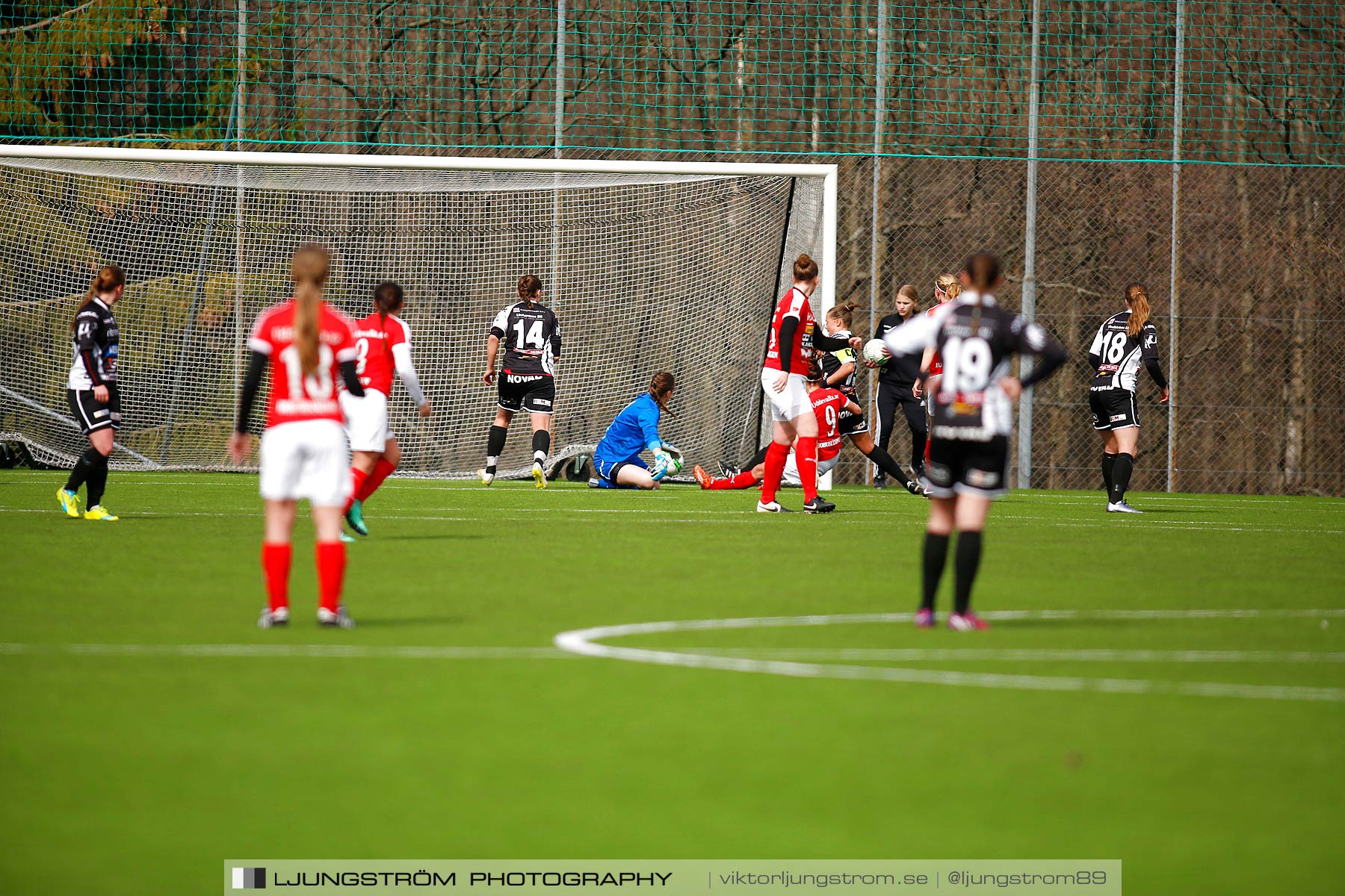 Skövde KIK-IK Rössö Uddevalla 0-5,dam,Lillegårdens IP,Skövde,Sverige,Fotboll,,2016,186649