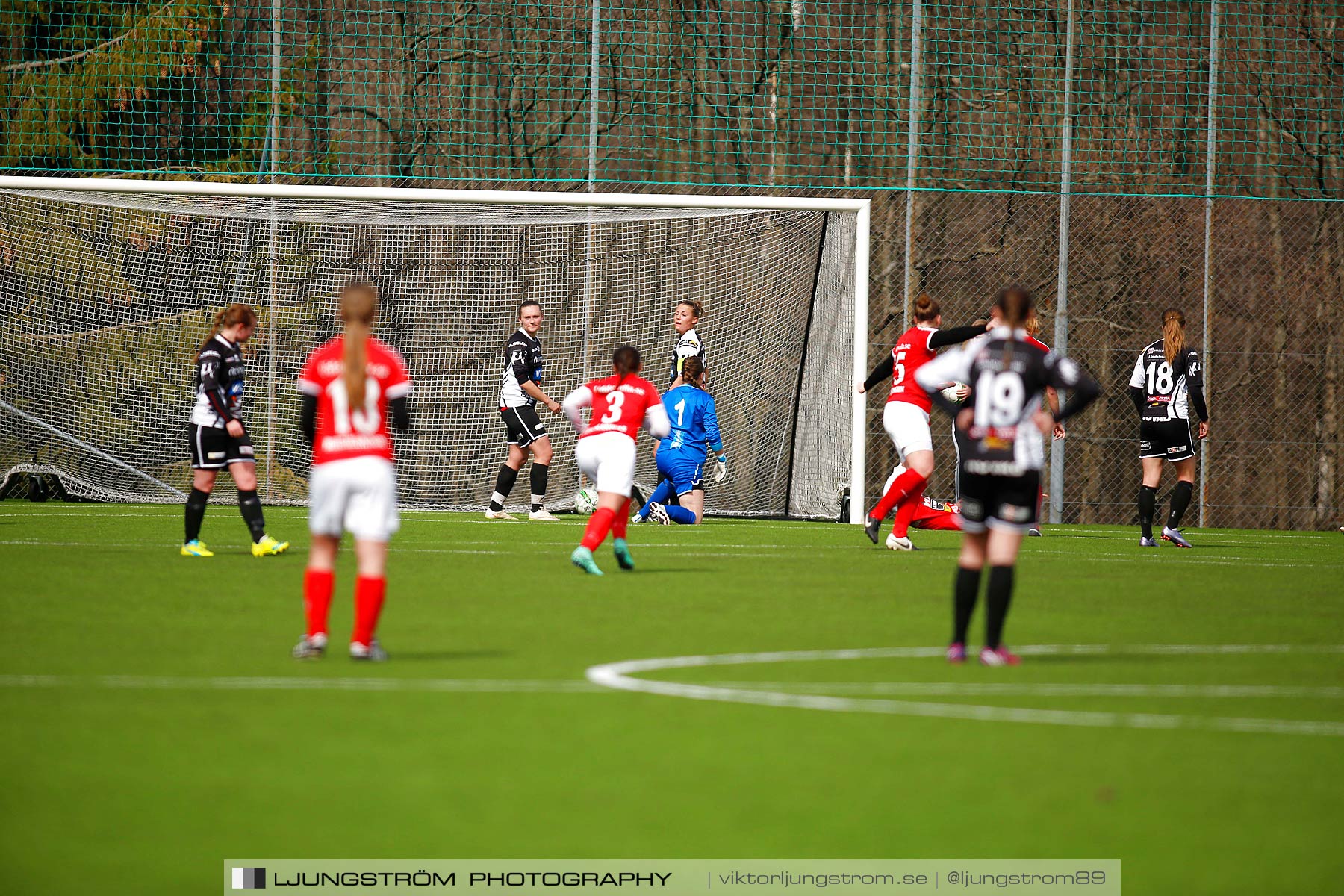 Skövde KIK-IK Rössö Uddevalla 0-5,dam,Lillegårdens IP,Skövde,Sverige,Fotboll,,2016,186653