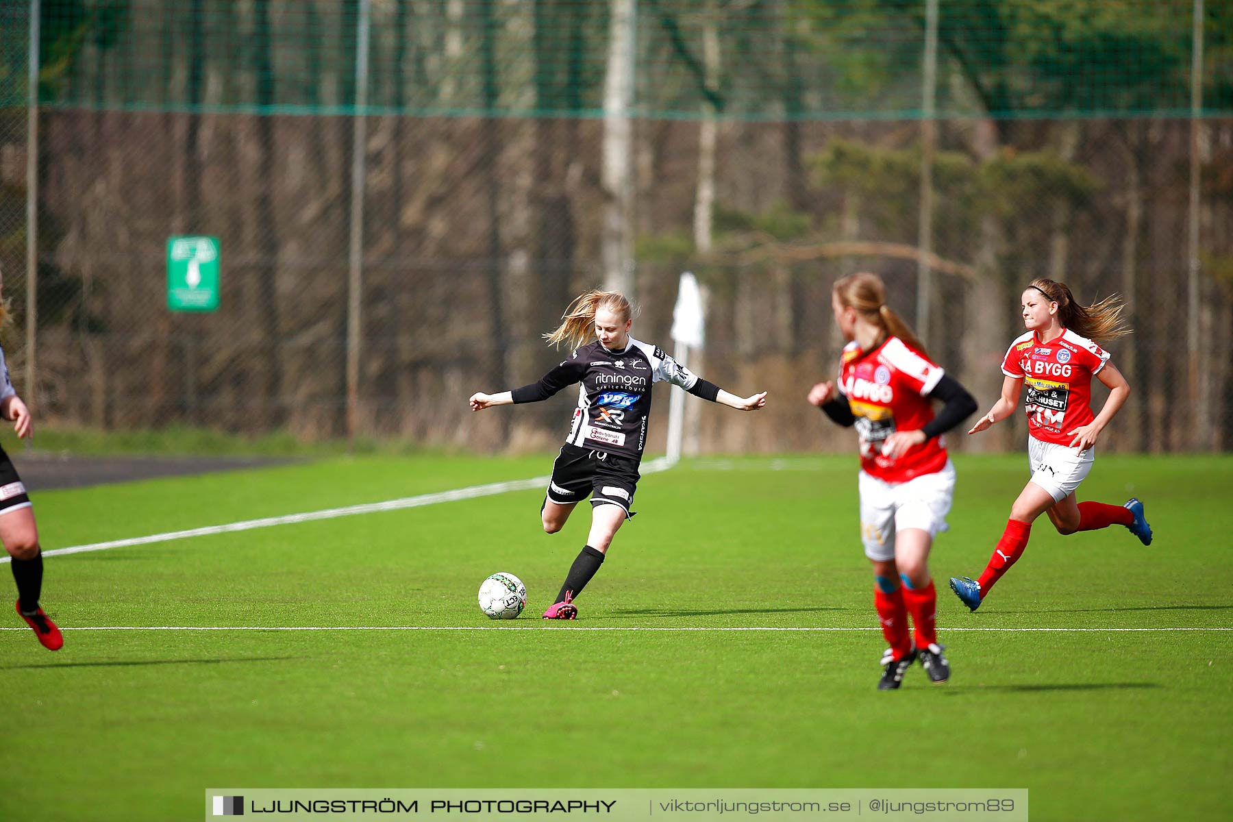 Skövde KIK-IK Rössö Uddevalla 0-5,dam,Lillegårdens IP,Skövde,Sverige,Fotboll,,2016,186663