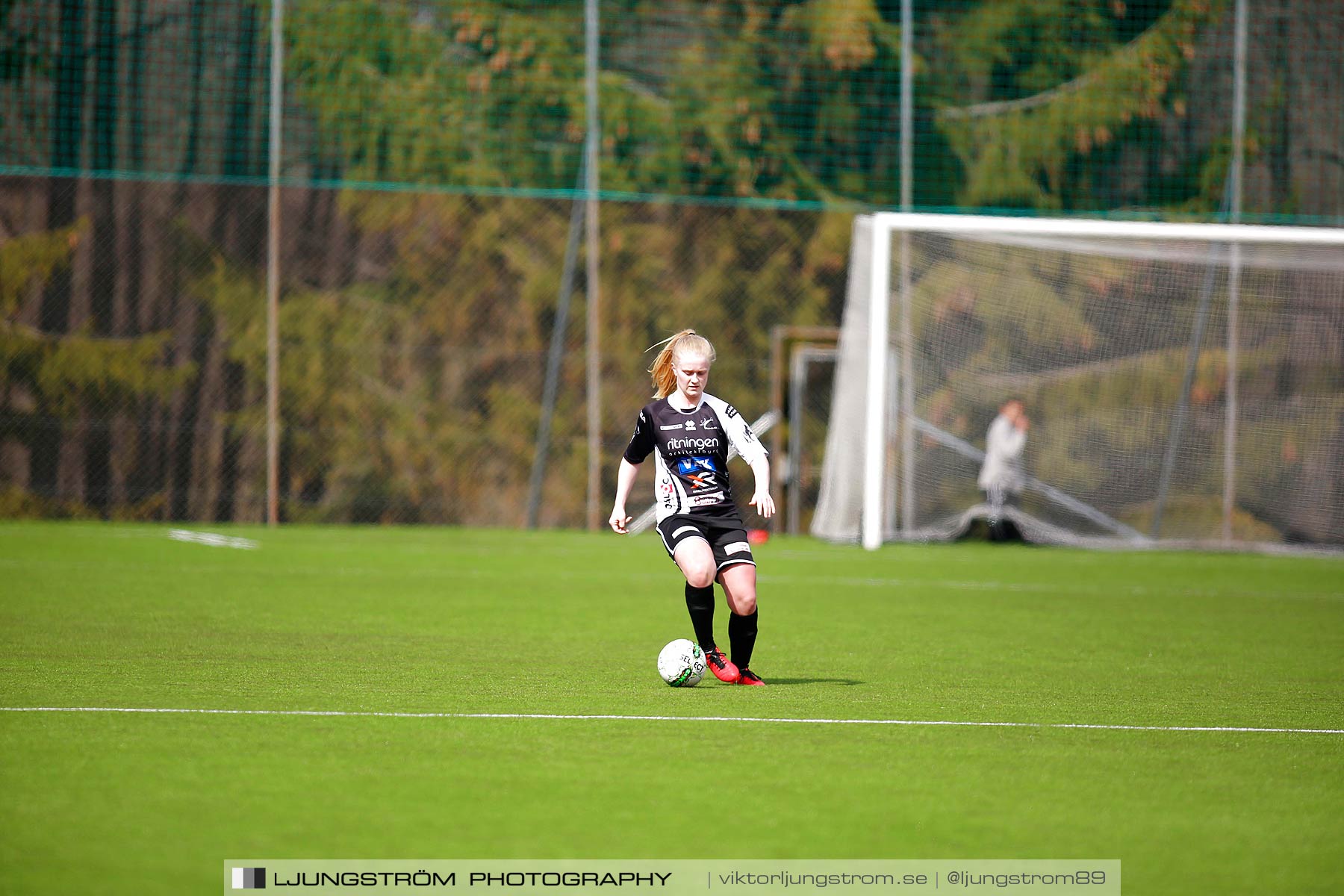 Skövde KIK-IK Rössö Uddevalla 0-5,dam,Lillegårdens IP,Skövde,Sverige,Fotboll,,2016,186670