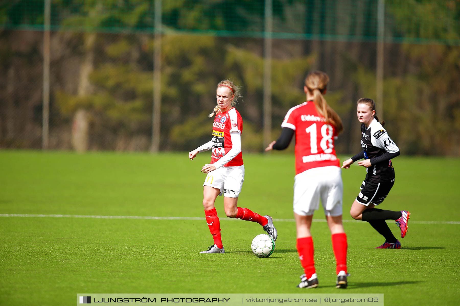 Skövde KIK-IK Rössö Uddevalla 0-5,dam,Lillegårdens IP,Skövde,Sverige,Fotboll,,2016,186680