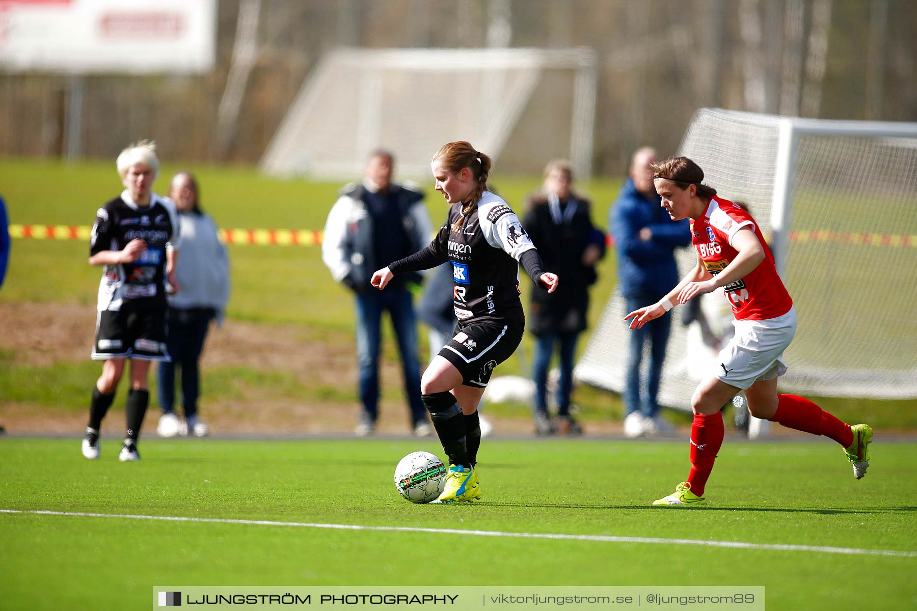 Skövde KIK-IK Rössö Uddevalla 0-5,dam,Lillegårdens IP,Skövde,Sverige,Fotboll,,2016,186758