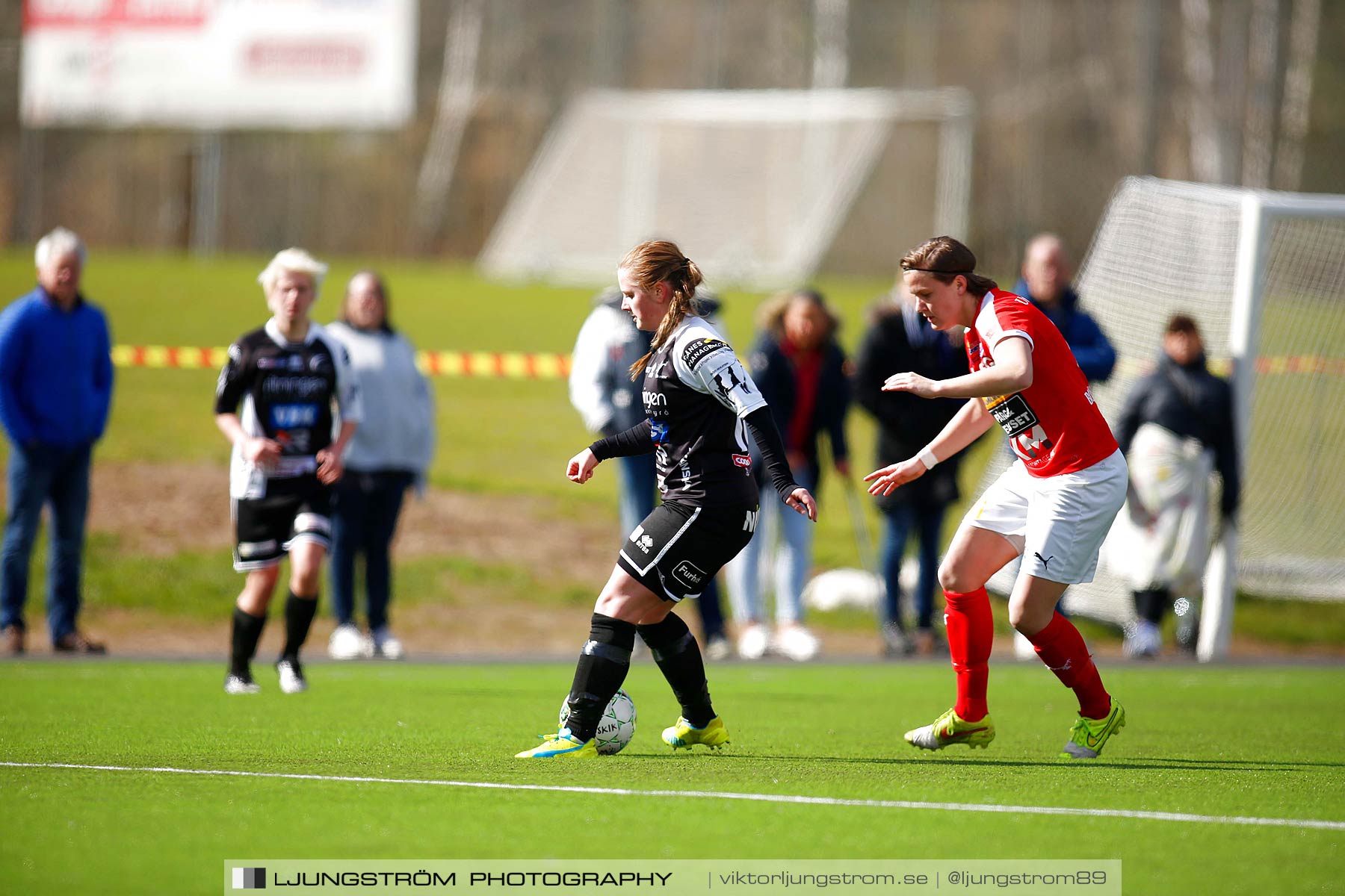 Skövde KIK-IK Rössö Uddevalla 0-5,dam,Lillegårdens IP,Skövde,Sverige,Fotboll,,2016,186759