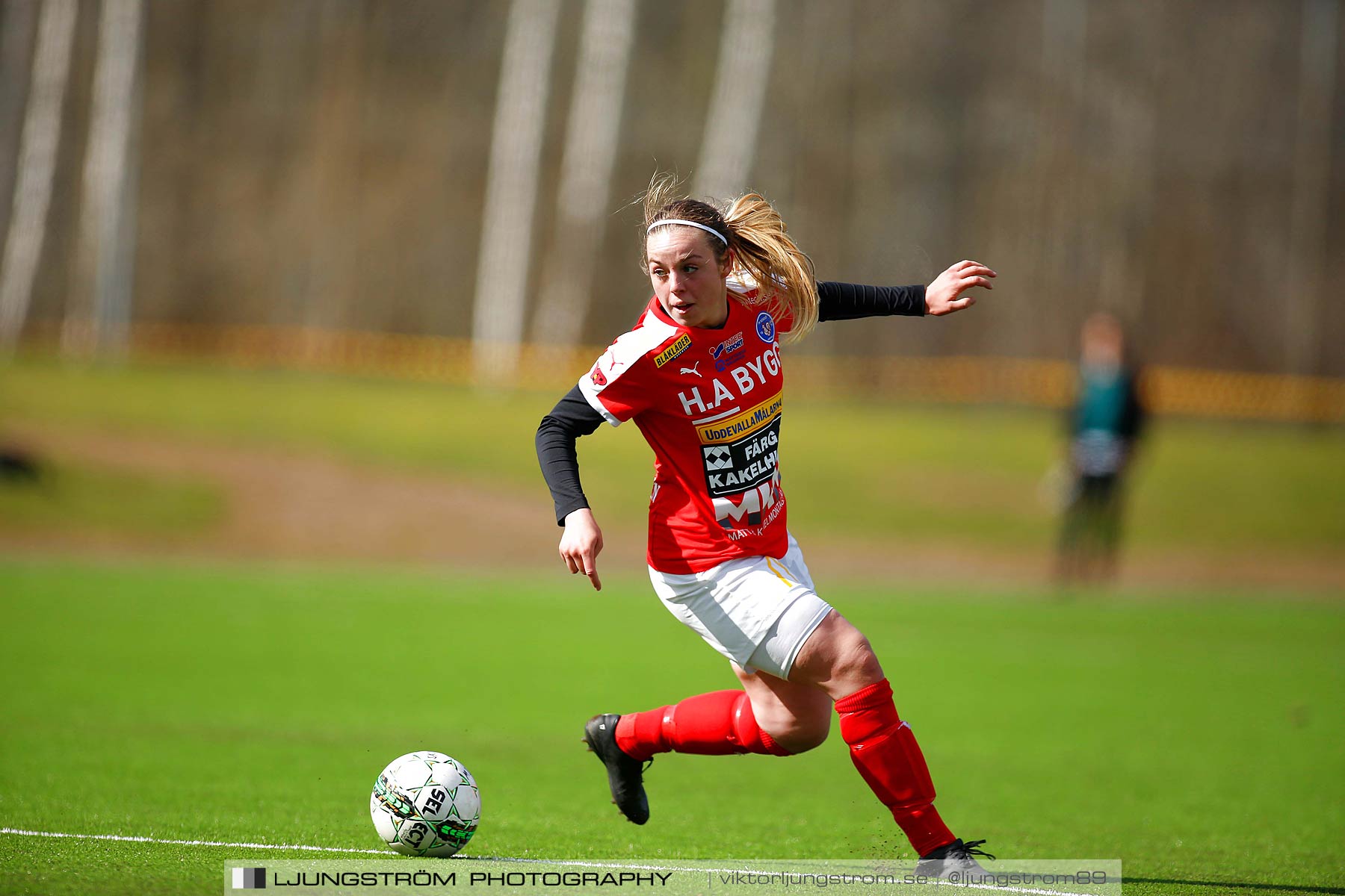 Skövde KIK-IK Rössö Uddevalla 0-5,dam,Lillegårdens IP,Skövde,Sverige,Fotboll,,2016,186800