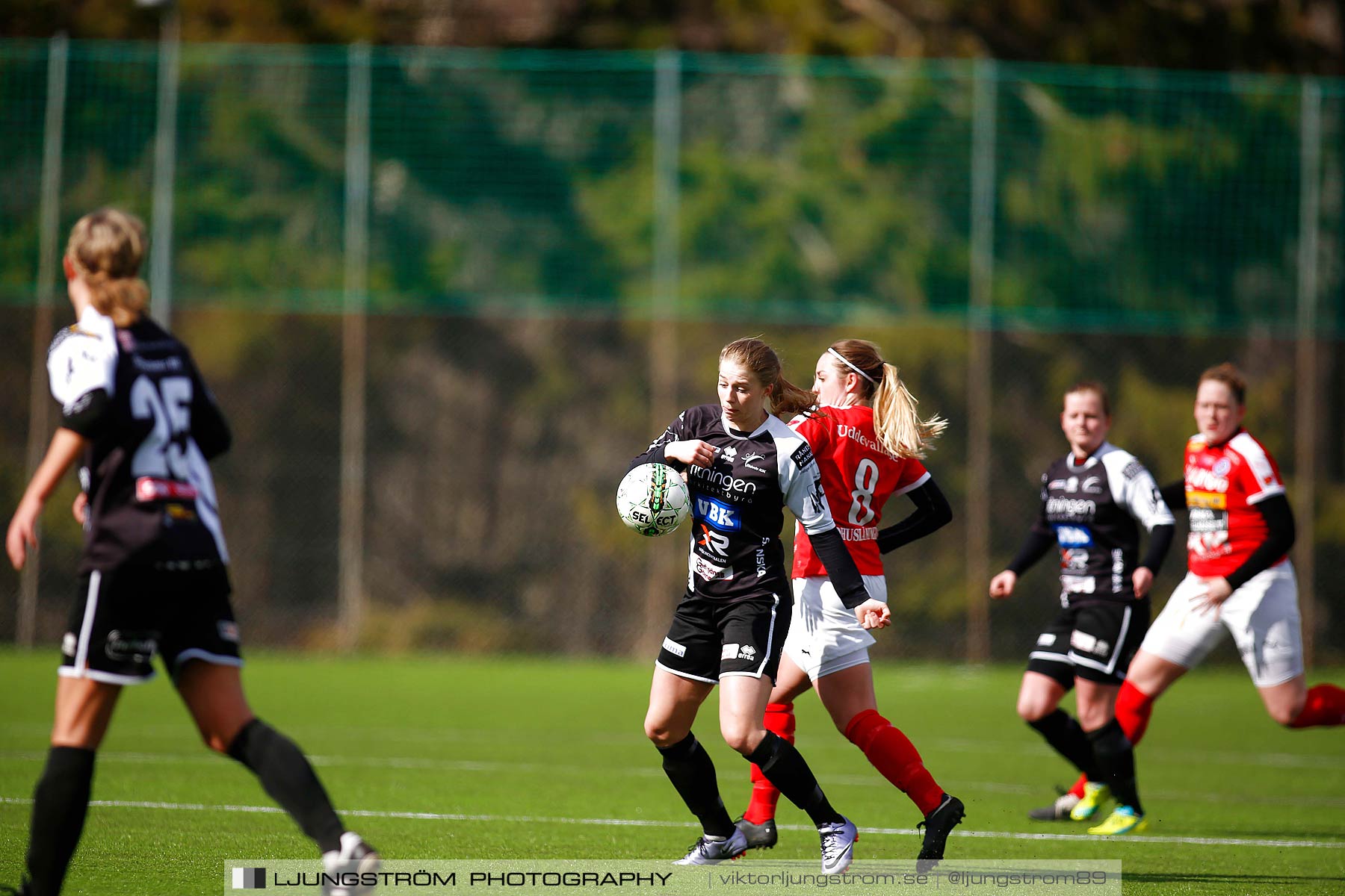 Skövde KIK-IK Rössö Uddevalla 0-5,dam,Lillegårdens IP,Skövde,Sverige,Fotboll,,2016,186818