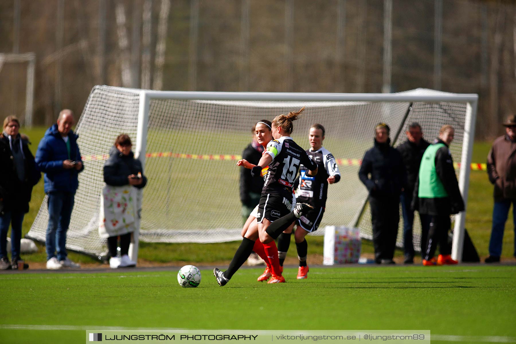 Skövde KIK-IK Rössö Uddevalla 0-5,dam,Lillegårdens IP,Skövde,Sverige,Fotboll,,2016,186840