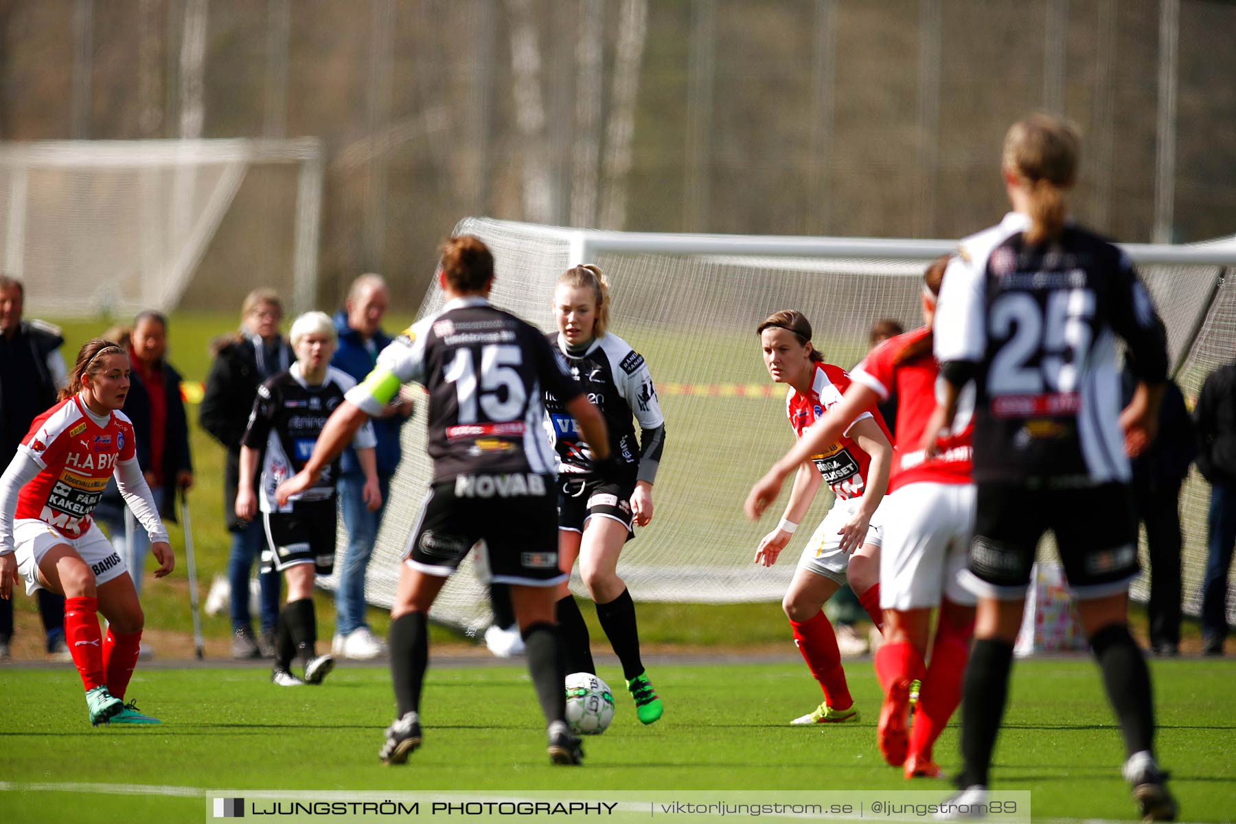Skövde KIK-IK Rössö Uddevalla 0-5,dam,Lillegårdens IP,Skövde,Sverige,Fotboll,,2016,186844