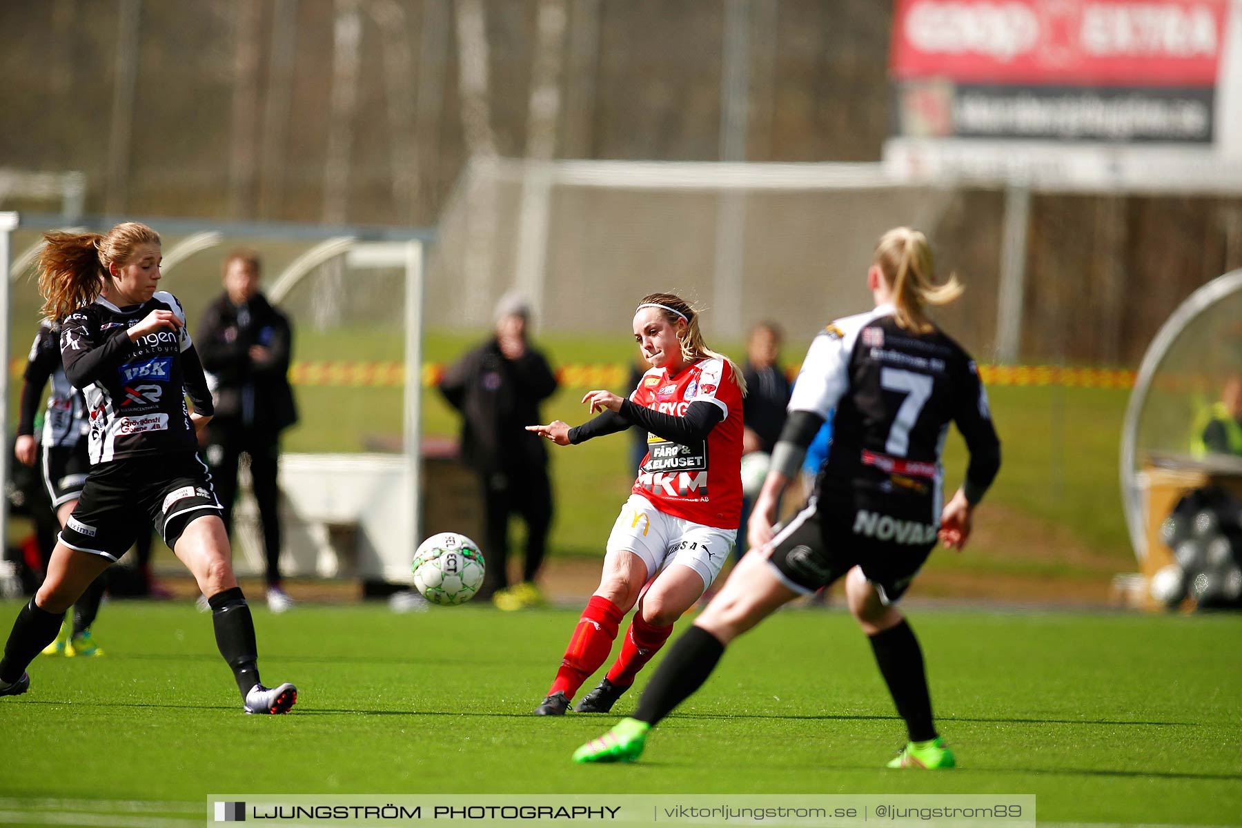 Skövde KIK-IK Rössö Uddevalla 0-5,dam,Lillegårdens IP,Skövde,Sverige,Fotboll,,2016,186861