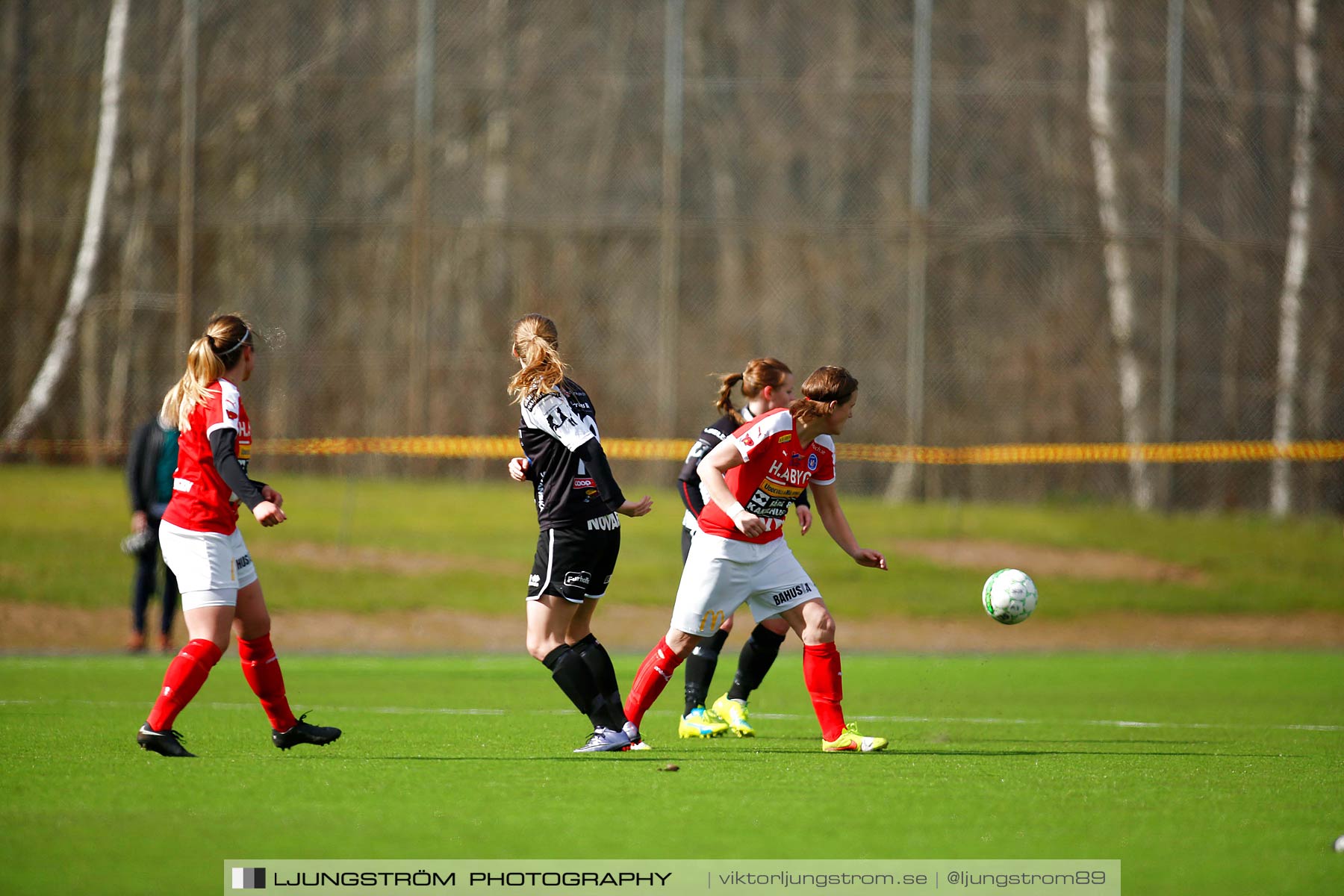 Skövde KIK-IK Rössö Uddevalla 0-5,dam,Lillegårdens IP,Skövde,Sverige,Fotboll,,2016,186872