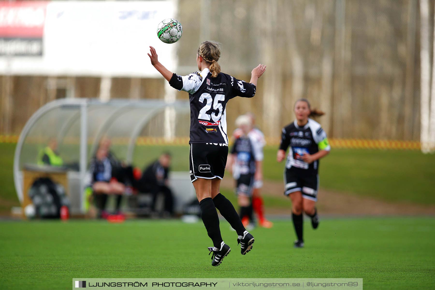 Skövde KIK-IK Rössö Uddevalla 0-5,dam,Lillegårdens IP,Skövde,Sverige,Fotboll,,2016,186896