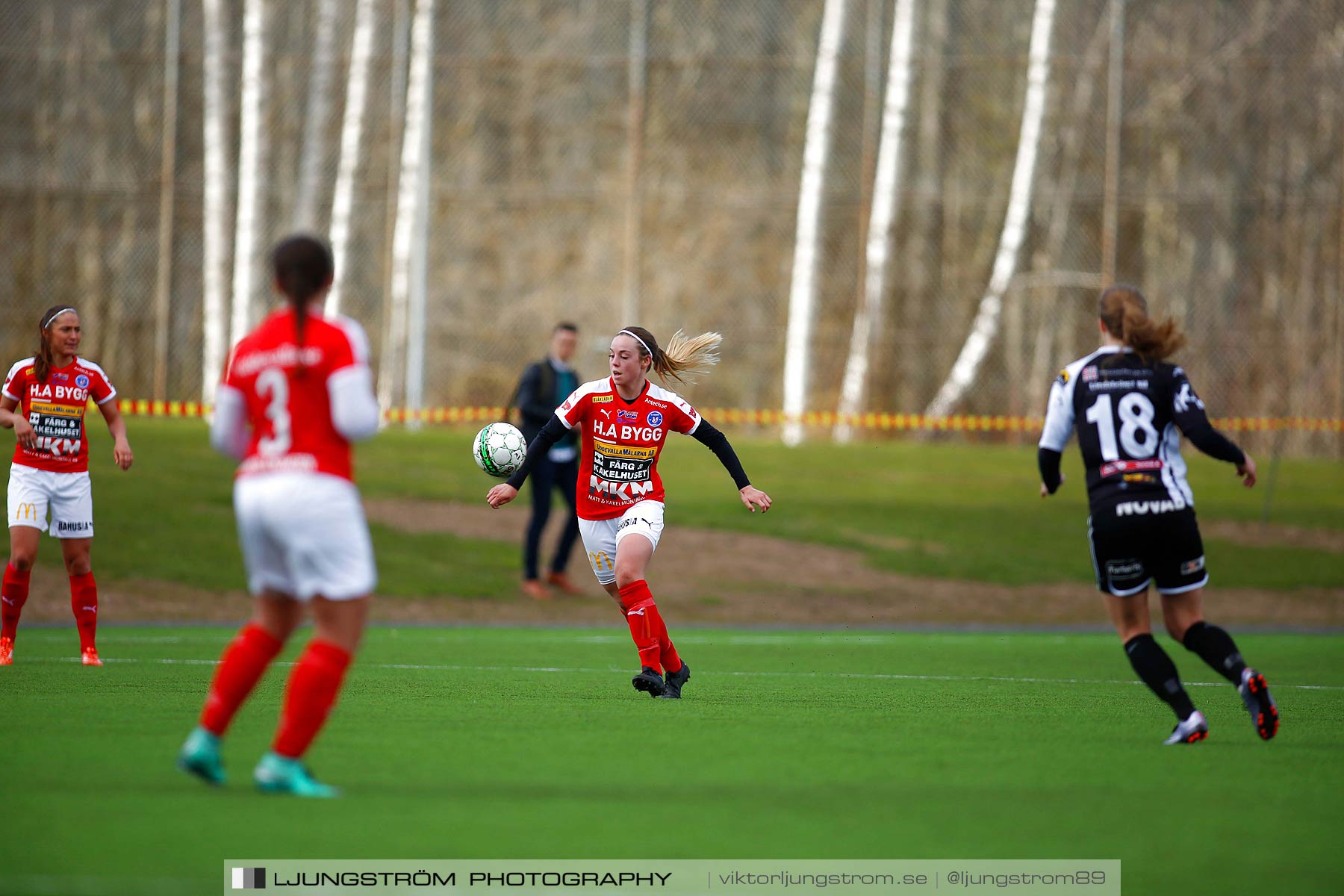 Skövde KIK-IK Rössö Uddevalla 0-5,dam,Lillegårdens IP,Skövde,Sverige,Fotboll,,2016,186902