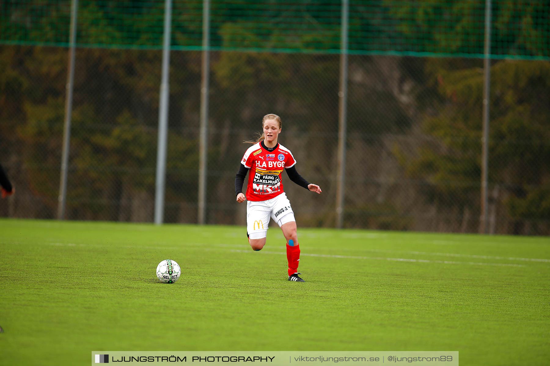 Skövde KIK-IK Rössö Uddevalla 0-5,dam,Lillegårdens IP,Skövde,Sverige,Fotboll,,2016,186913